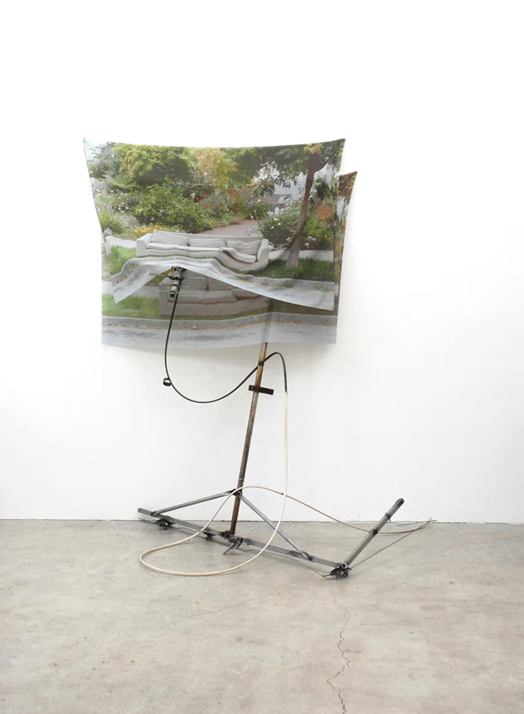 Ad Hunc Locum (Antenna), 93" x 84" x 48", pigment print on fabric, outdoor antenna, hardware, 2007