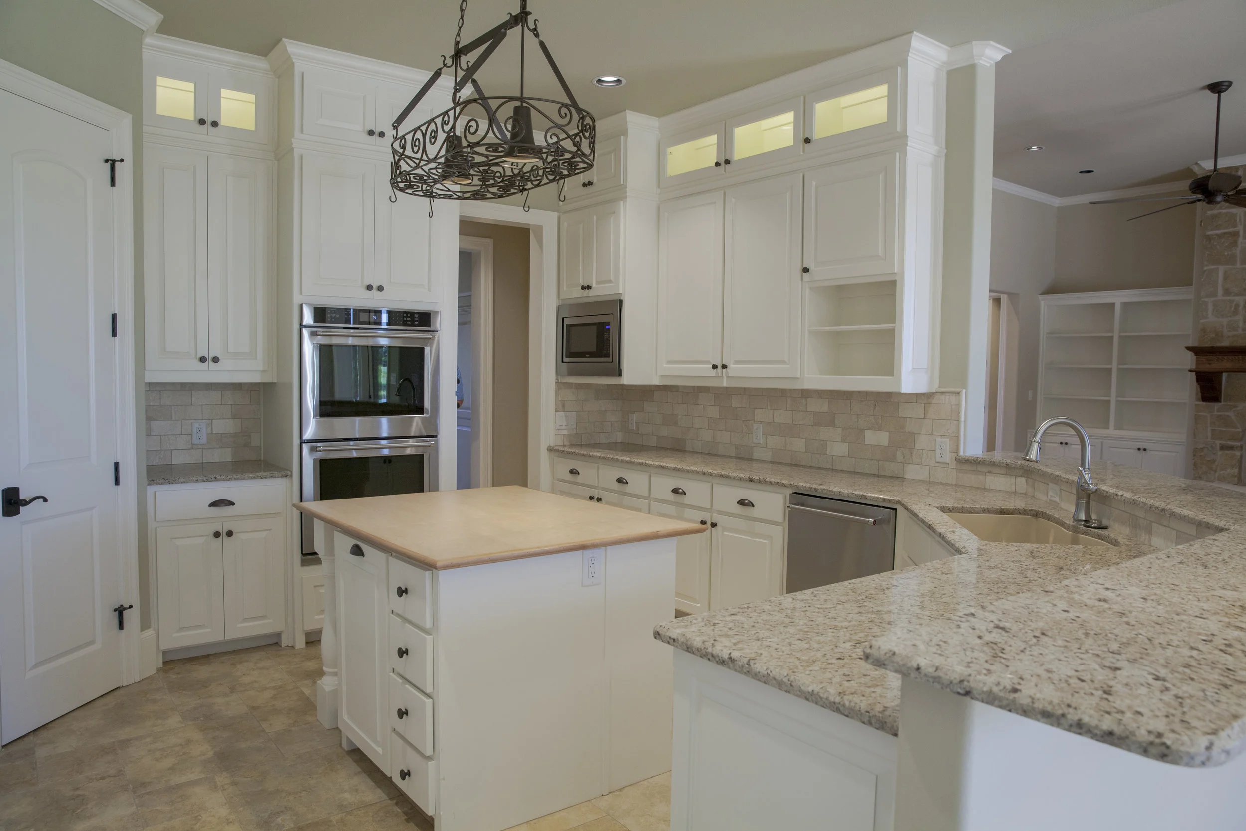 KITCHEN ISLAND.jpg