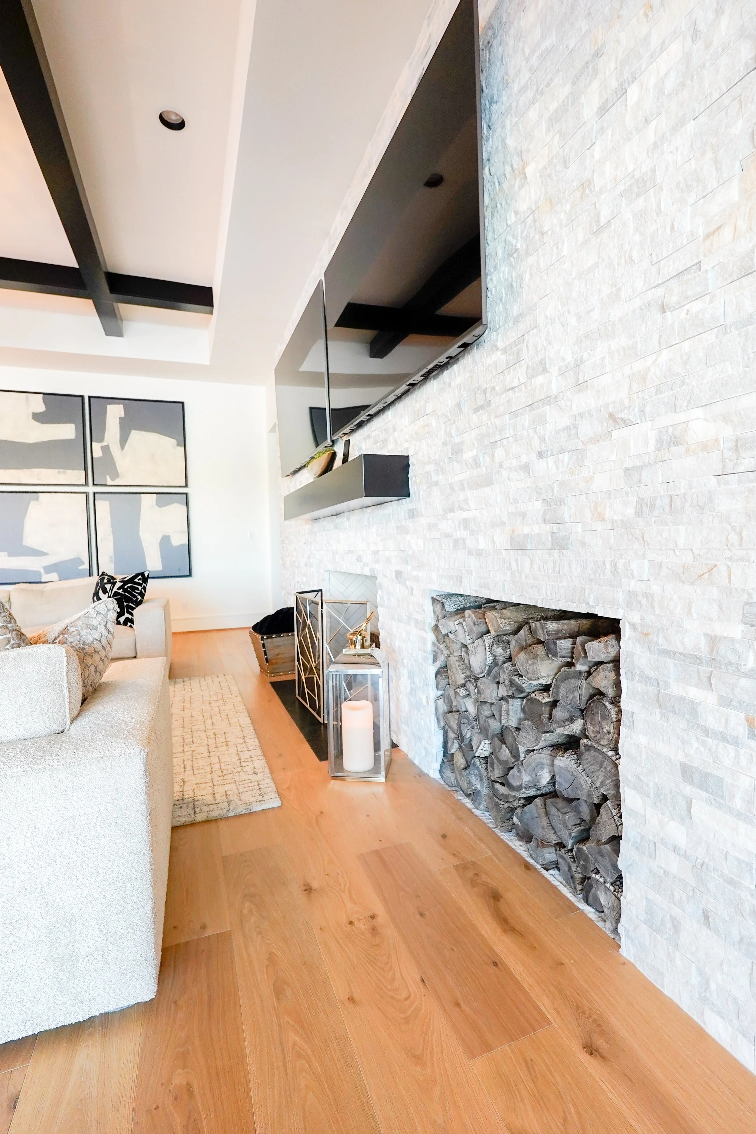 Living Room Mantle & TV.jpg