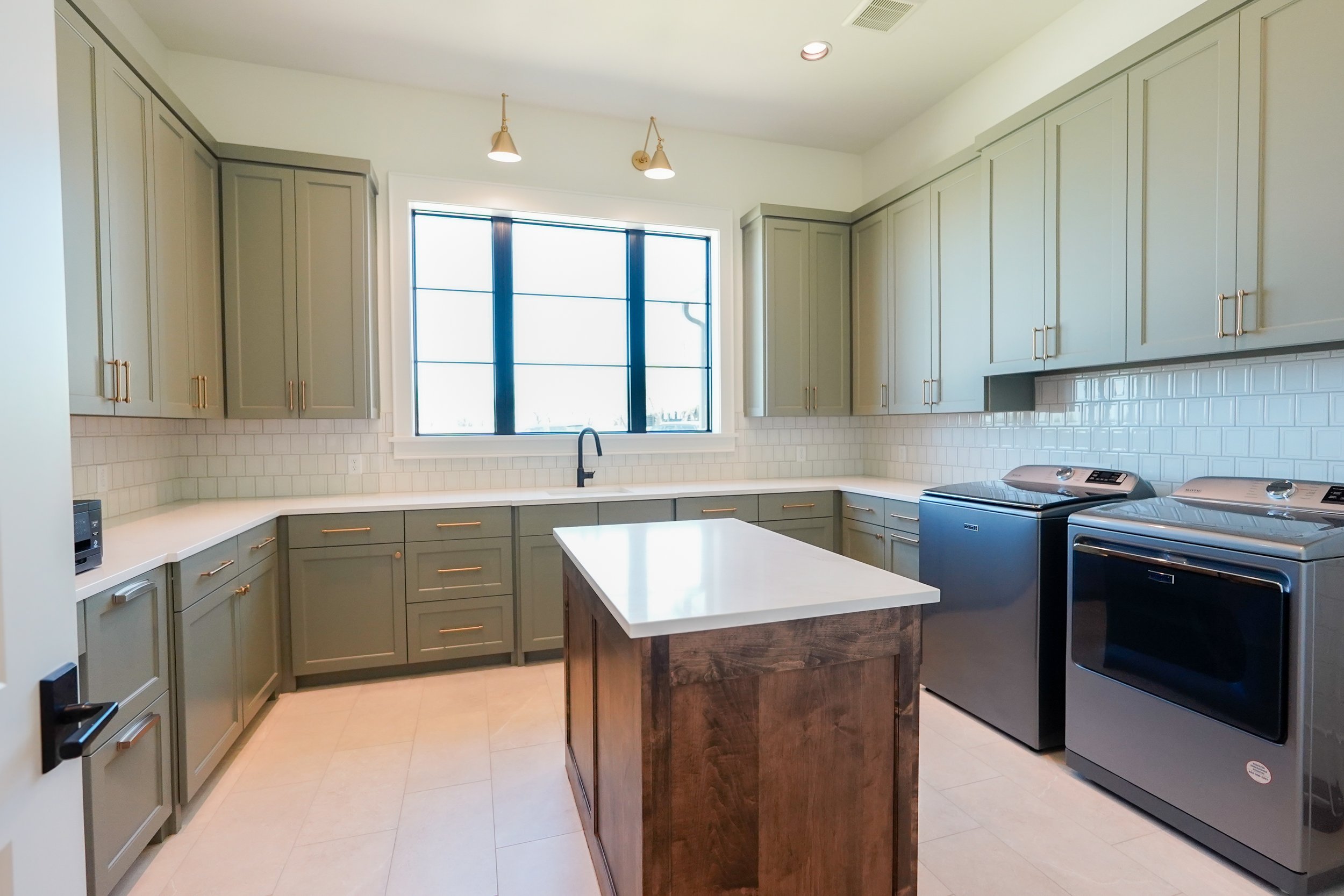 Laundry Room (2).jpg