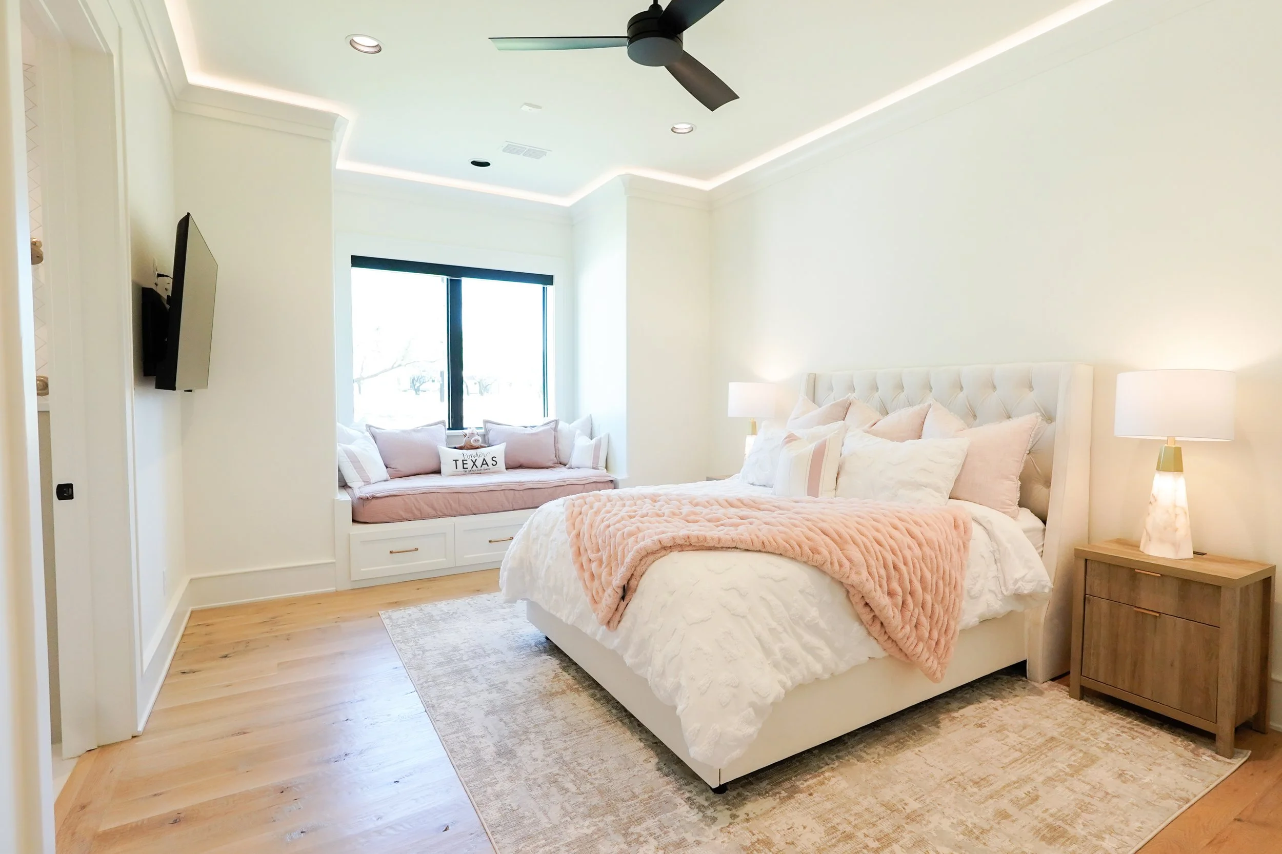 Room 1 Bedroom (2).jpg