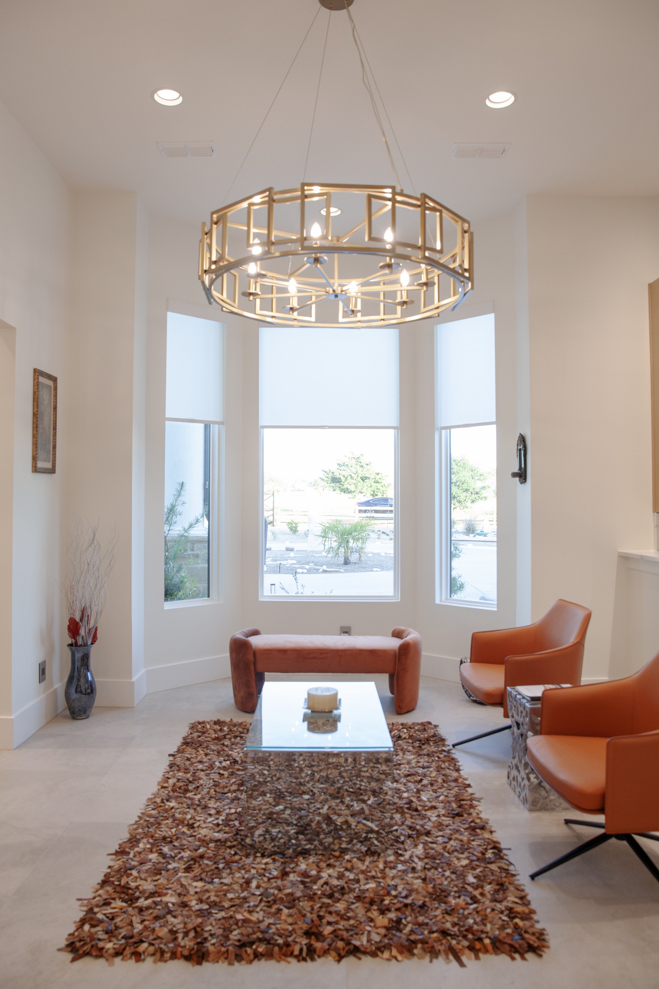 Kitchen Sitting Area.jpg