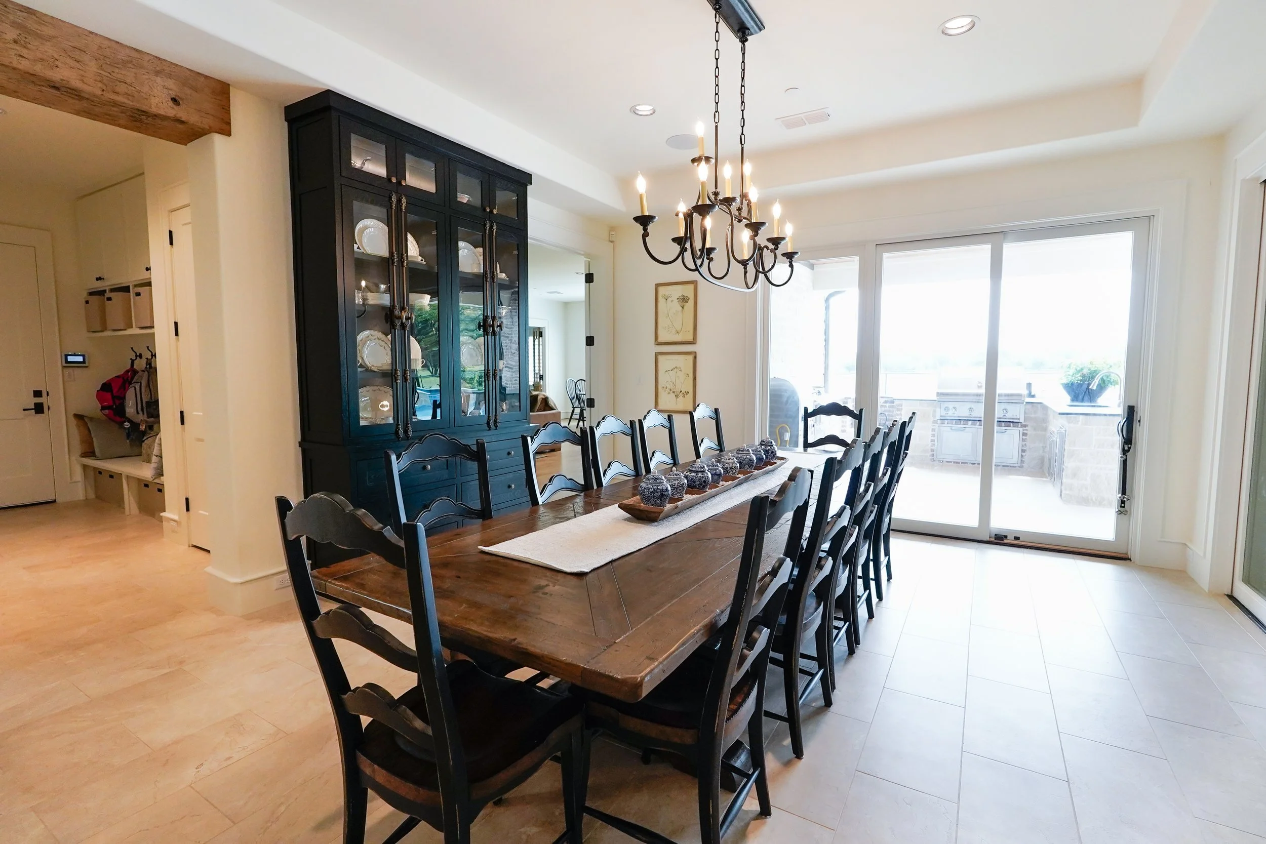 Dining Room (2).jpg
