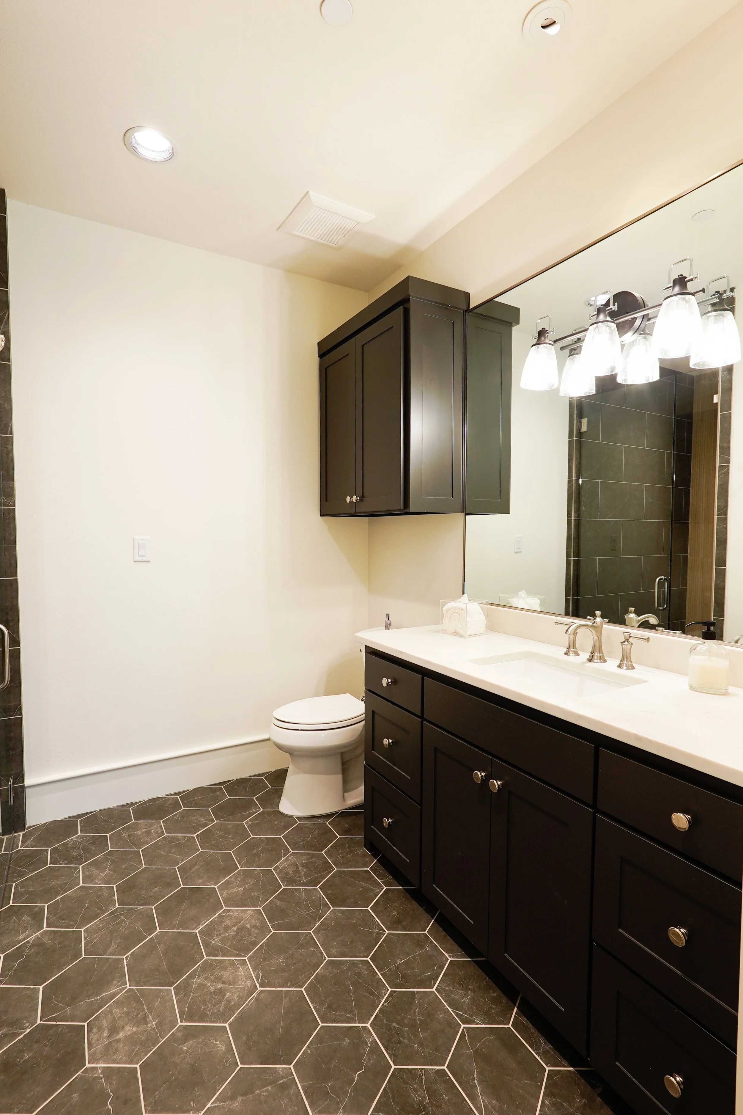 Bedroom 1 - Bathroom.jpg