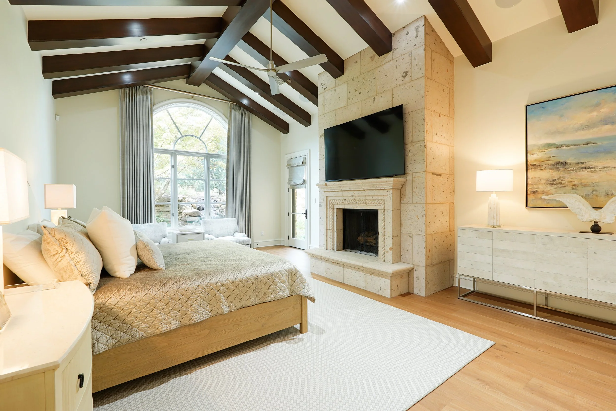 Master Bedroom (3).jpg