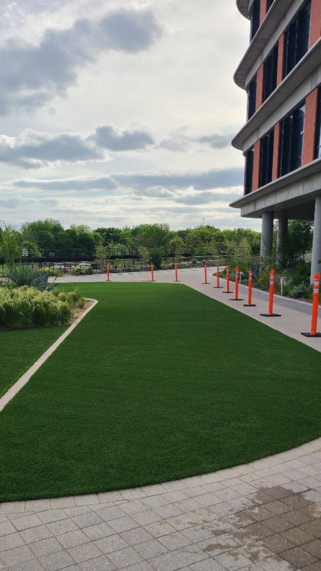 Introducing our latest installation of ForeverLawn Select VR - the ultimate in luxury artificial grass.
Say 👋🏻 to the perfect green space all year round! 

#ForeverLawnSelectVR #LuxuryLandscaping #austintx #atx #foreverlawnAustin #artificialturf #f