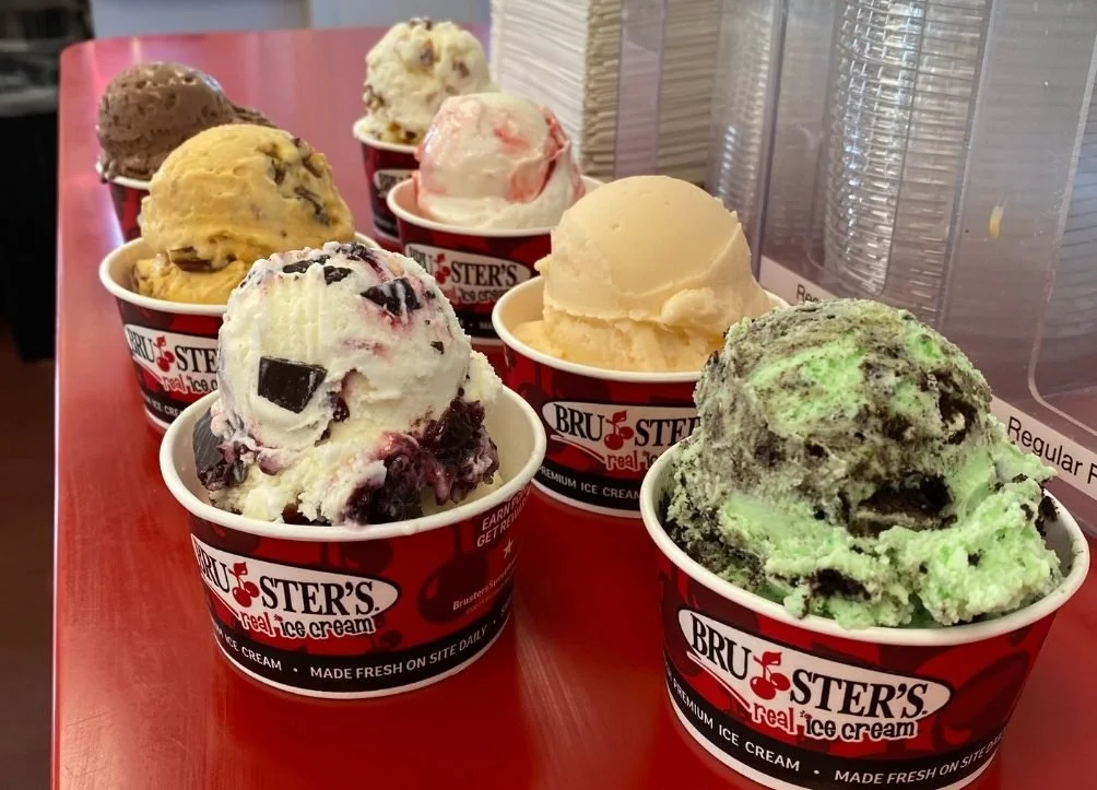So many flavors, something for everyone 🍦From classic favorites to dairy-free and no sugar added, there&rsquo;s a scoop for every craving.
.
.
.
📍 952 US-64, Apex, NC 27523
📍 8200 Renaissance Pkwy #1002, Durham, NC 27713
@brustersapex @brustersdur
