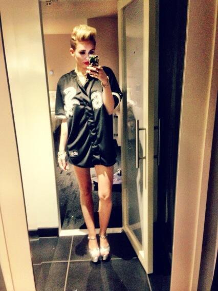 Miley Cyrus works a jersey with peep-toe pumps