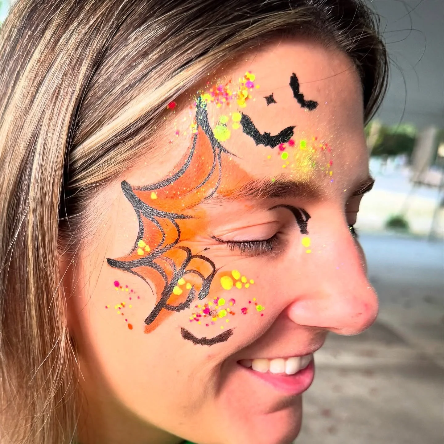 Super fast Halloween eye design 🦇🎃🕸️