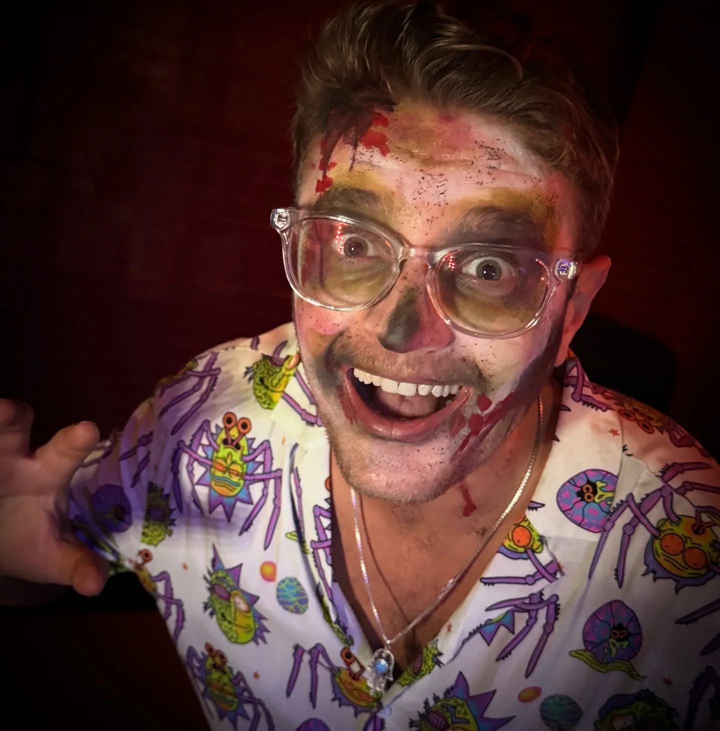 Thanks @yelpdetroit for having me @theeloiseasylum tonight! Epic! 🧟who else is ready for spooky season?!