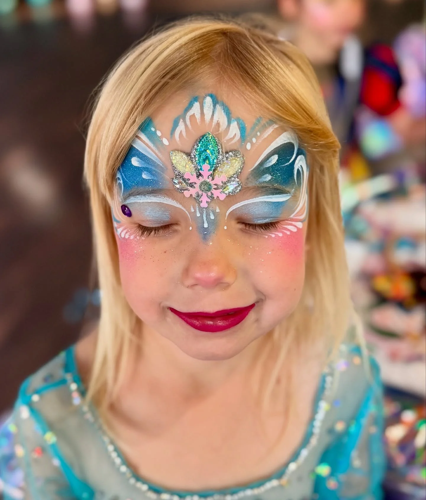 &lsquo;Tis the season! Look at this fancy #snow princess! Birthday parties are a great opportunity to take a little more time with each kid! ❄️☃️❄️