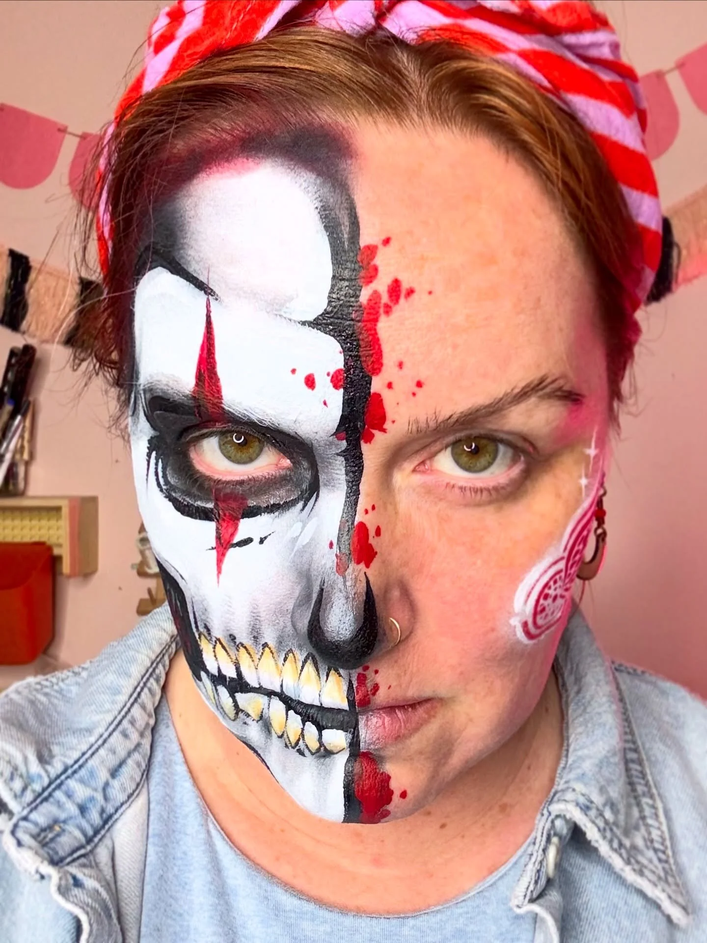 Game face: Check! ☑️

See ya tonight (Fri, Mar. 6) for @detroitredwings vs Florida Panthers pre-party at @hockeytowncafe 🥅🪽🏒 4 - 7 pm