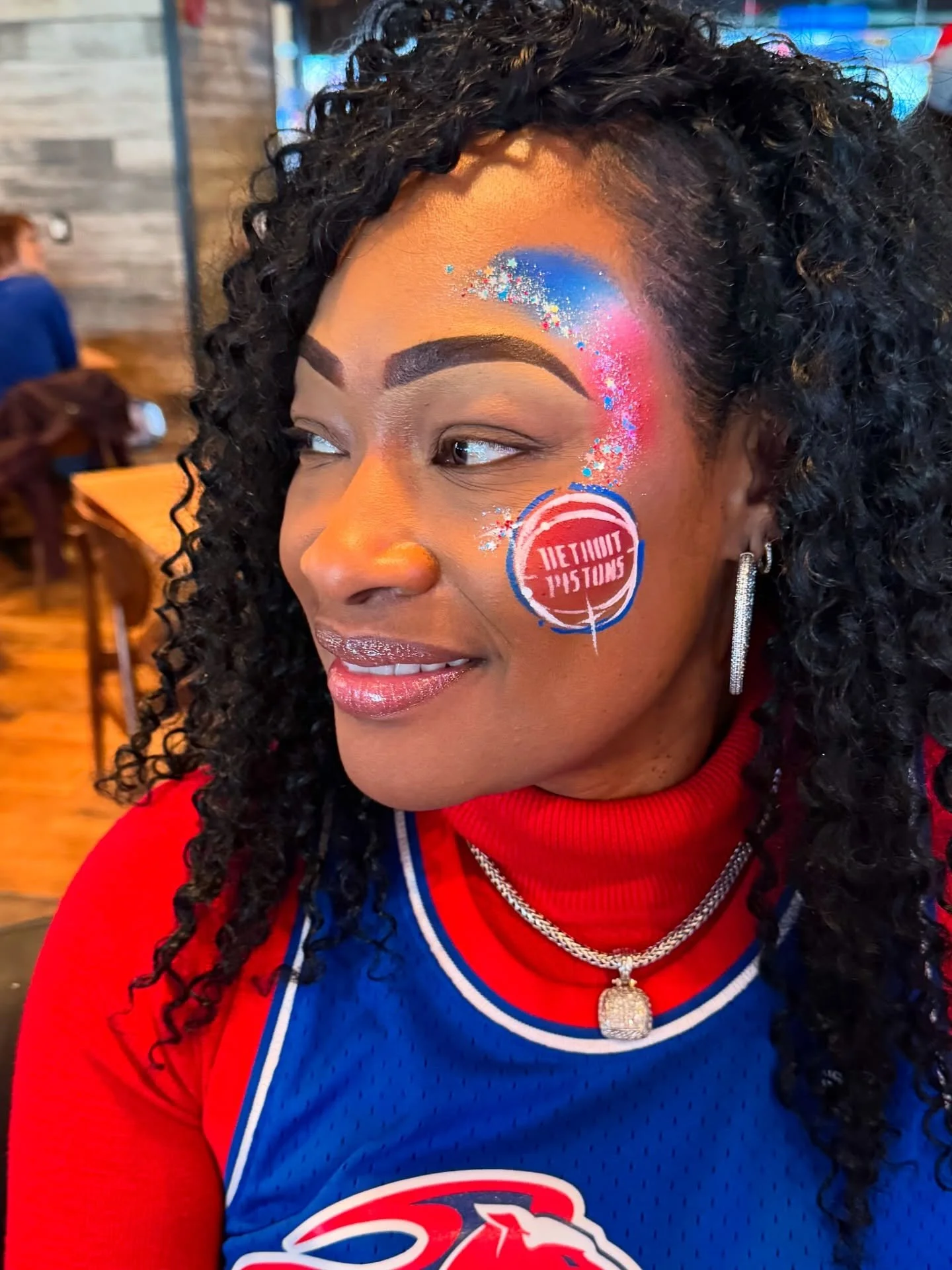 Thanks @hockeytowncafe and @mikespizzabar for having us out last night at #lca for #nbaplayoffs @detroitpistons 🫶✨We&rsquo;ll get &lsquo;em next time!