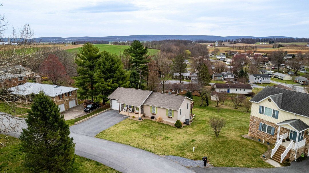 🏞🏠 A little preview of this property coming soon from Jeremy Burkholder Real Estate Agent‼
👇🏼Follow our Instagram account for more photos being released throughout the day‼
📱🏞 www.instagram.com/i3dtours
🌎💻 www.i3dtours.com
The Jeremy Burkhold