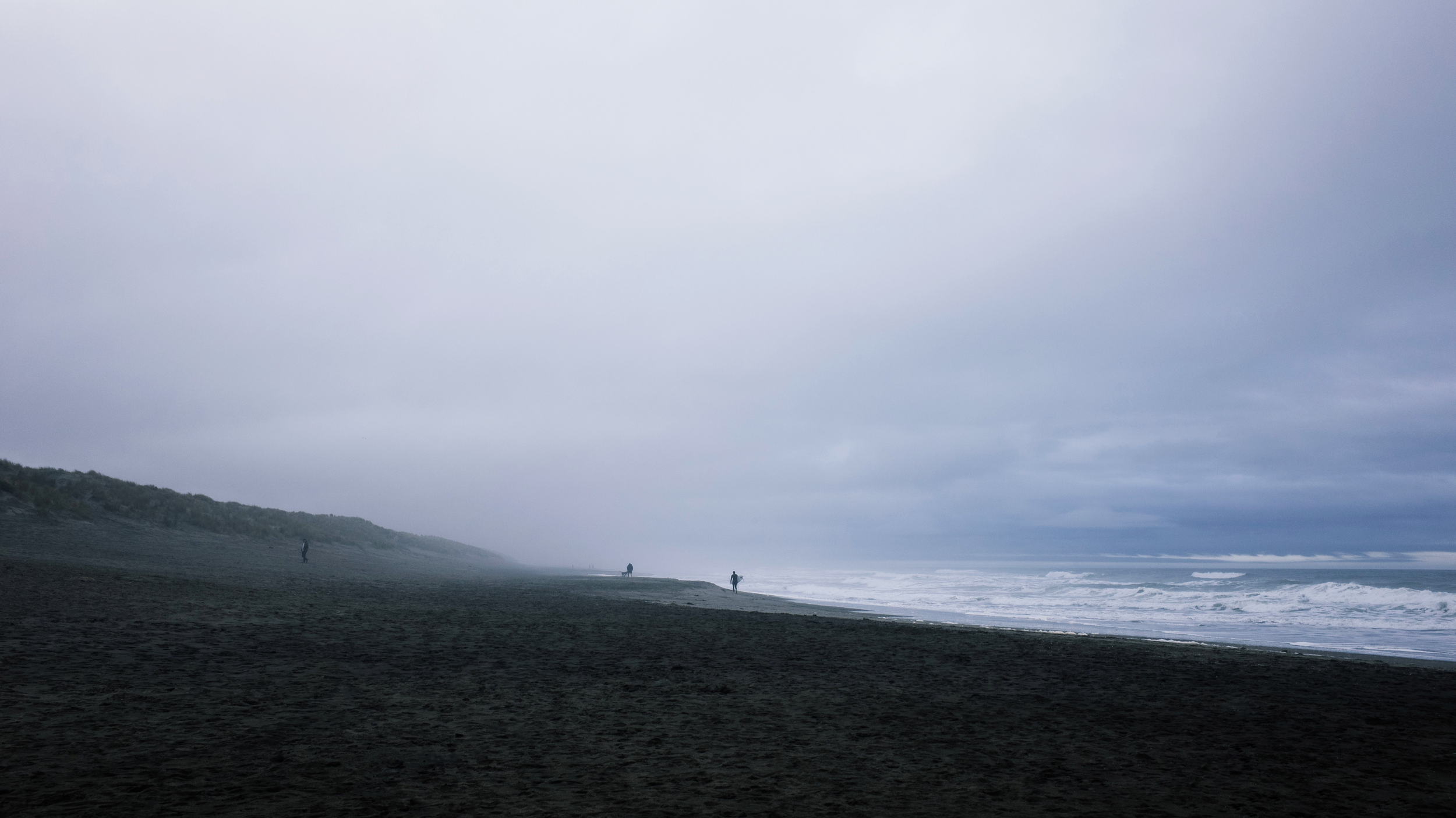 stephen-meszaros-328709-unsplash 2400.png