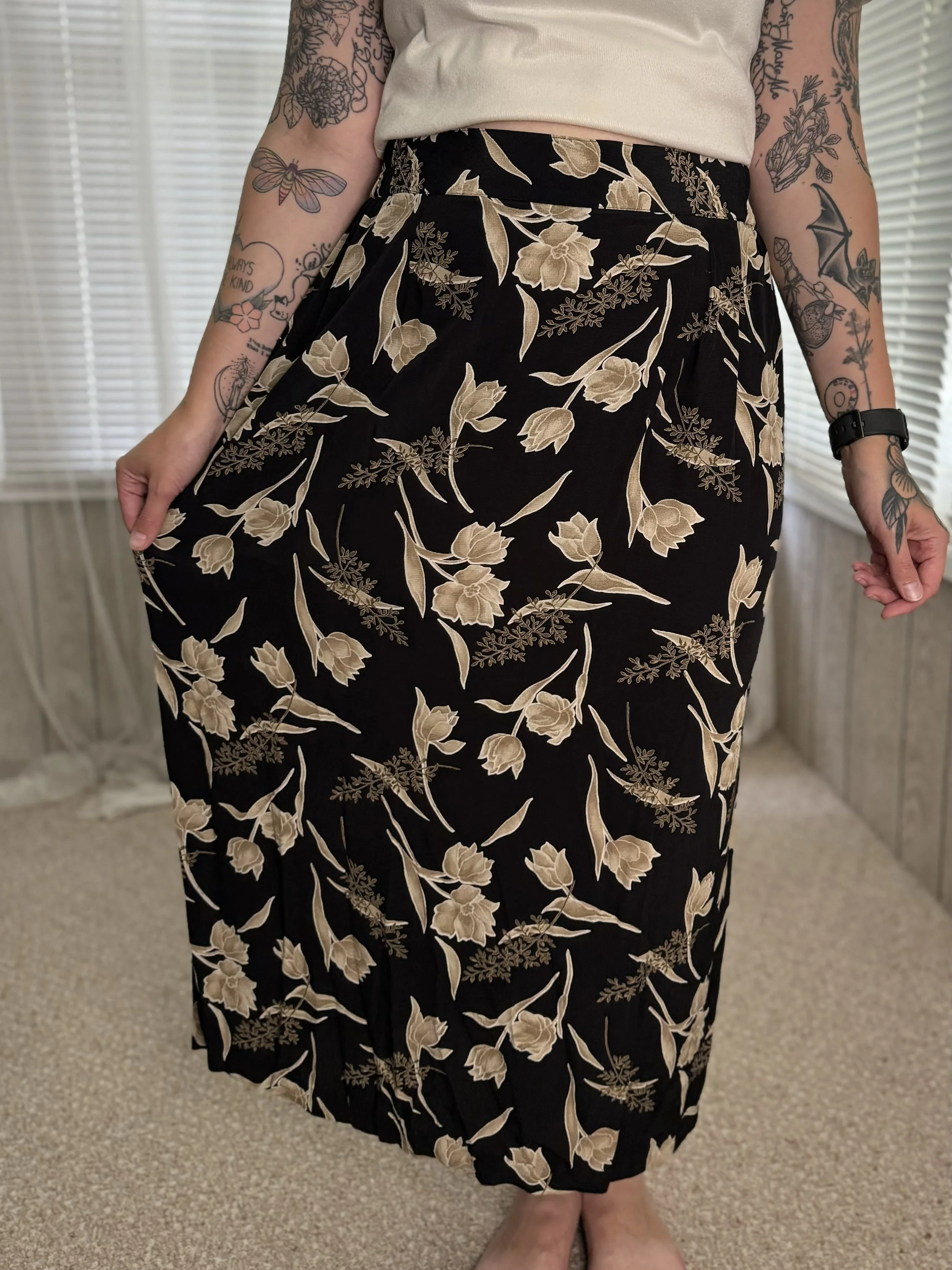 Hillard & Hanson Black Tan Print Floral Maxi Skirt