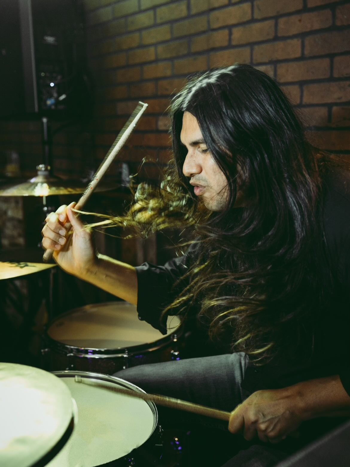 It&rsquo;s the weekend!!! Our boy @im_on_drums is gonna be smacking some heads this weekend to get the party started on recording a new jam, or maybe two if he did his homework&hellip;

See ya on the flippy floppy 🥁