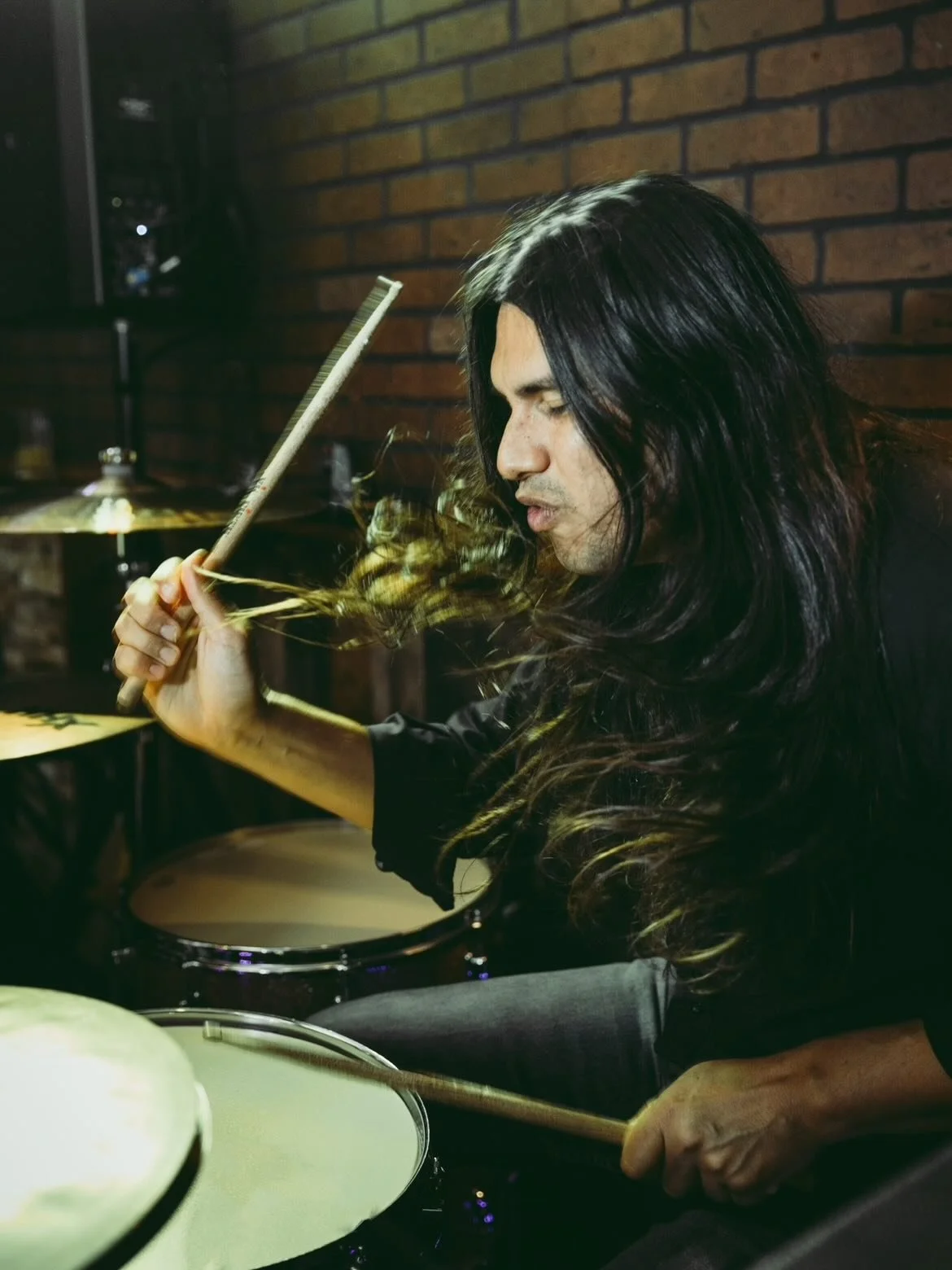 It&rsquo;s the weekend!!! Our boy @im_on_drums is gonna be smacking some heads this weekend to get the party started on recording a new jam, or maybe two if he did his homework&hellip;

See ya on the flippy floppy 🥁