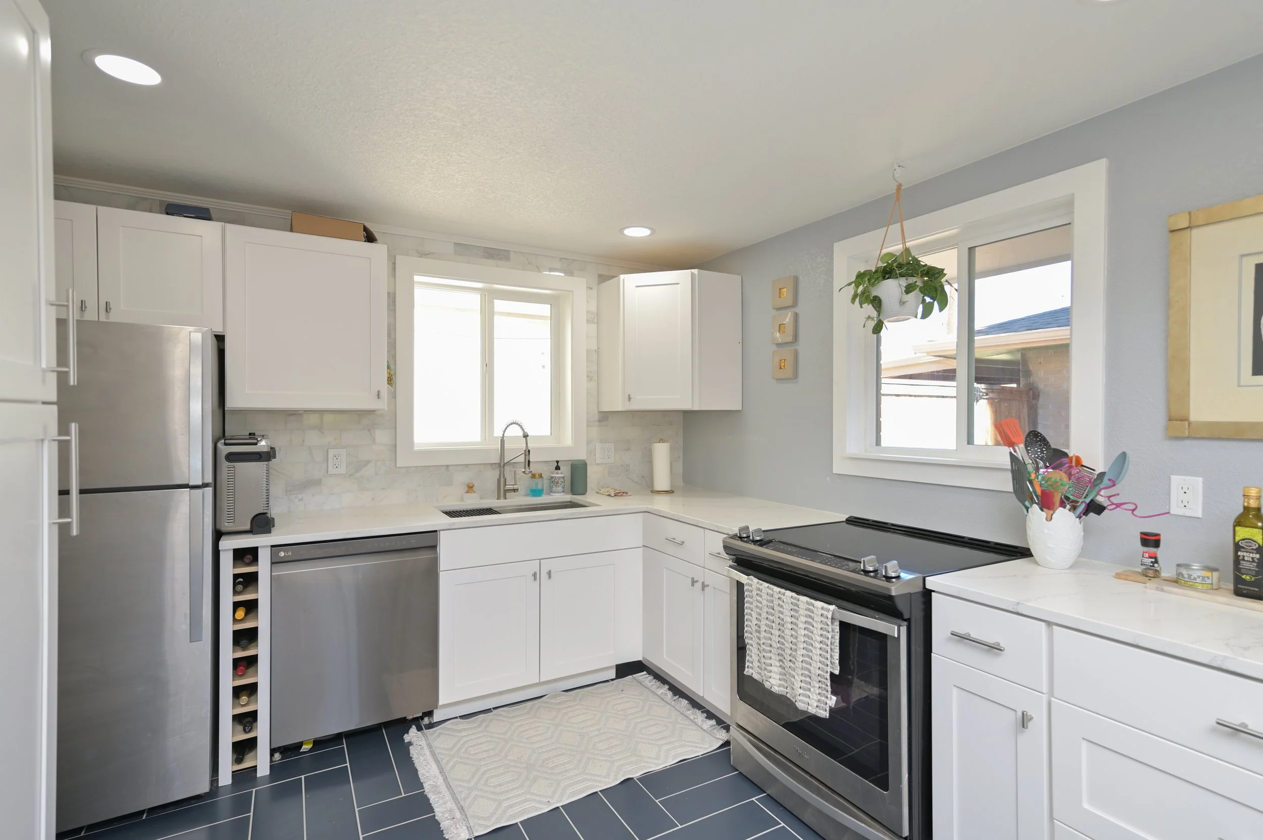 1213AkronSreet_Kitchen-1.JPG