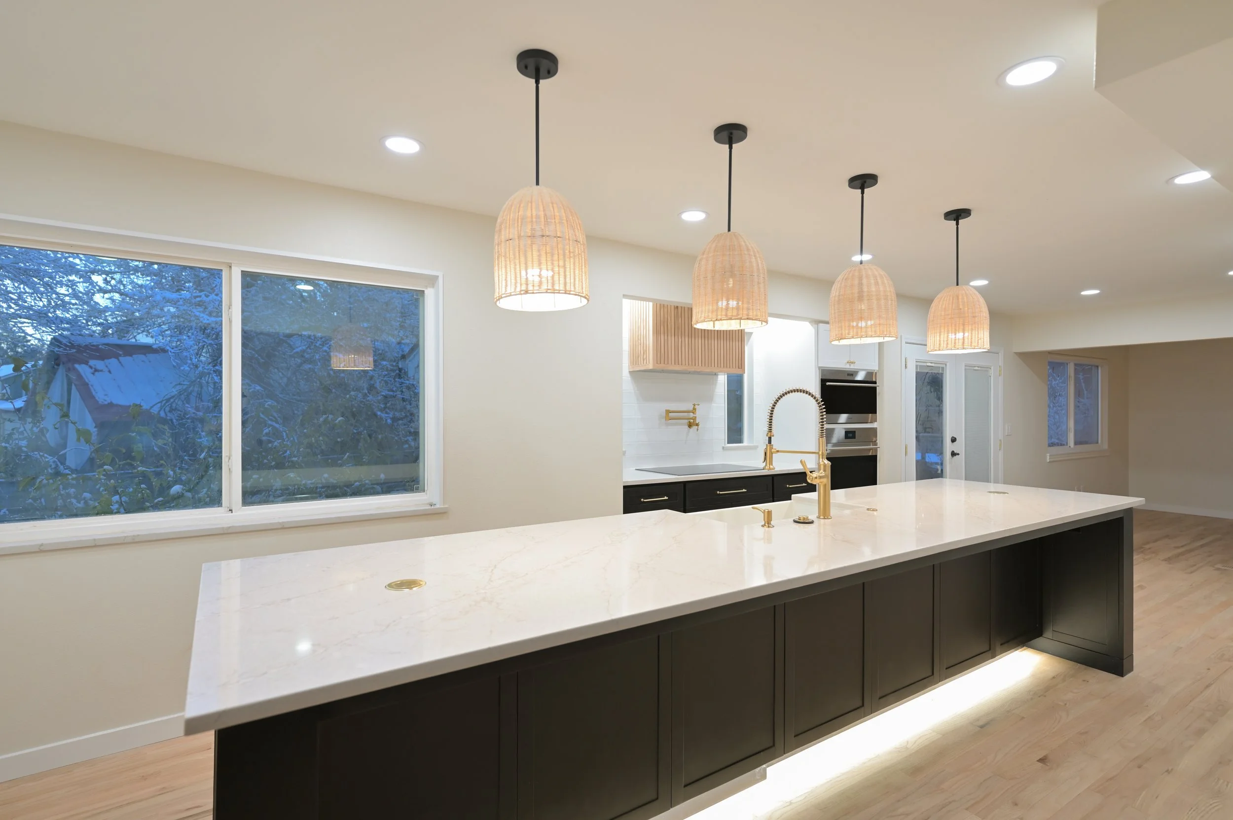 10035ECaley_Kitchen-6.JPG