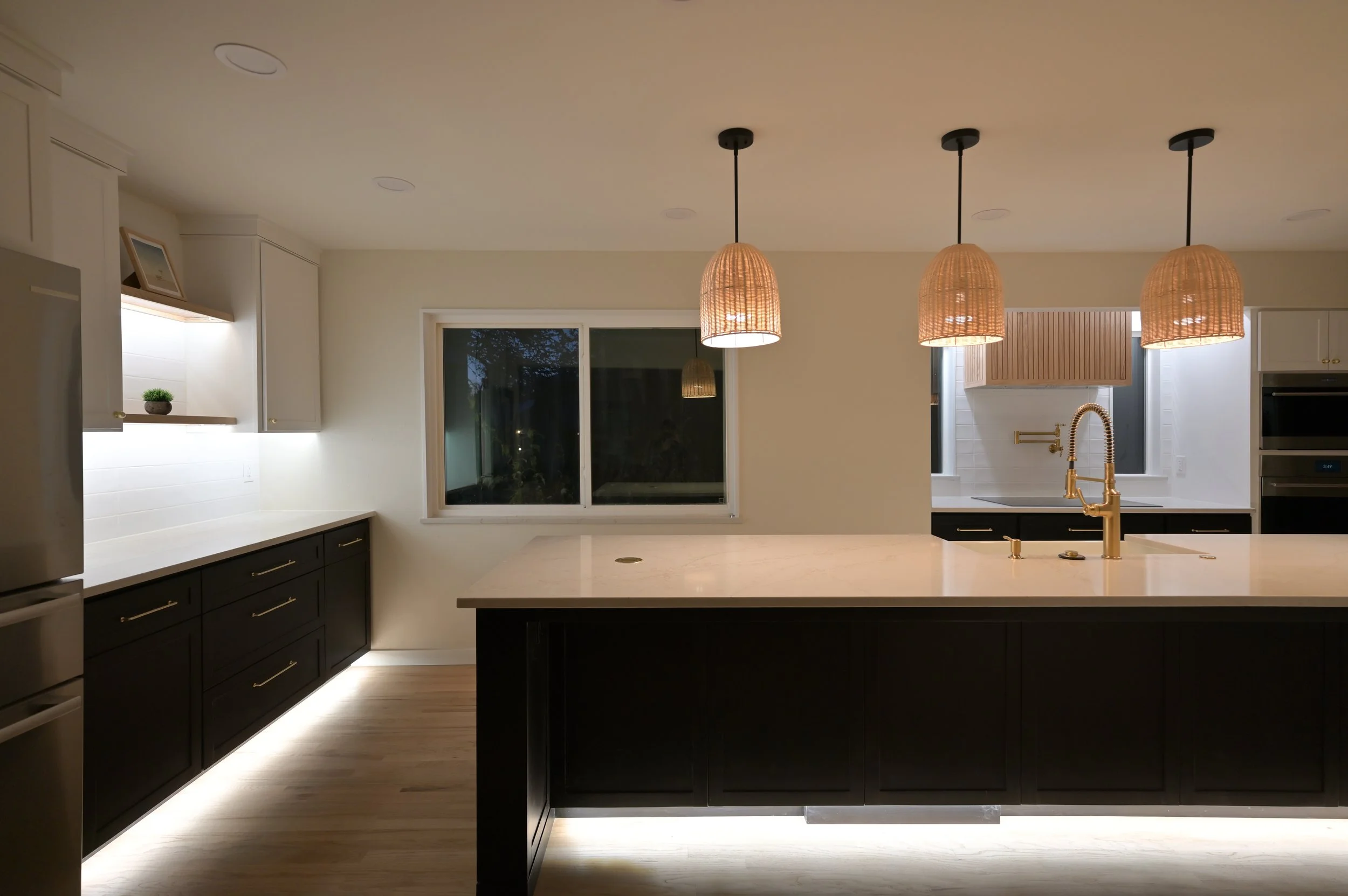 10035ECaley_Kitchen-13.JPG