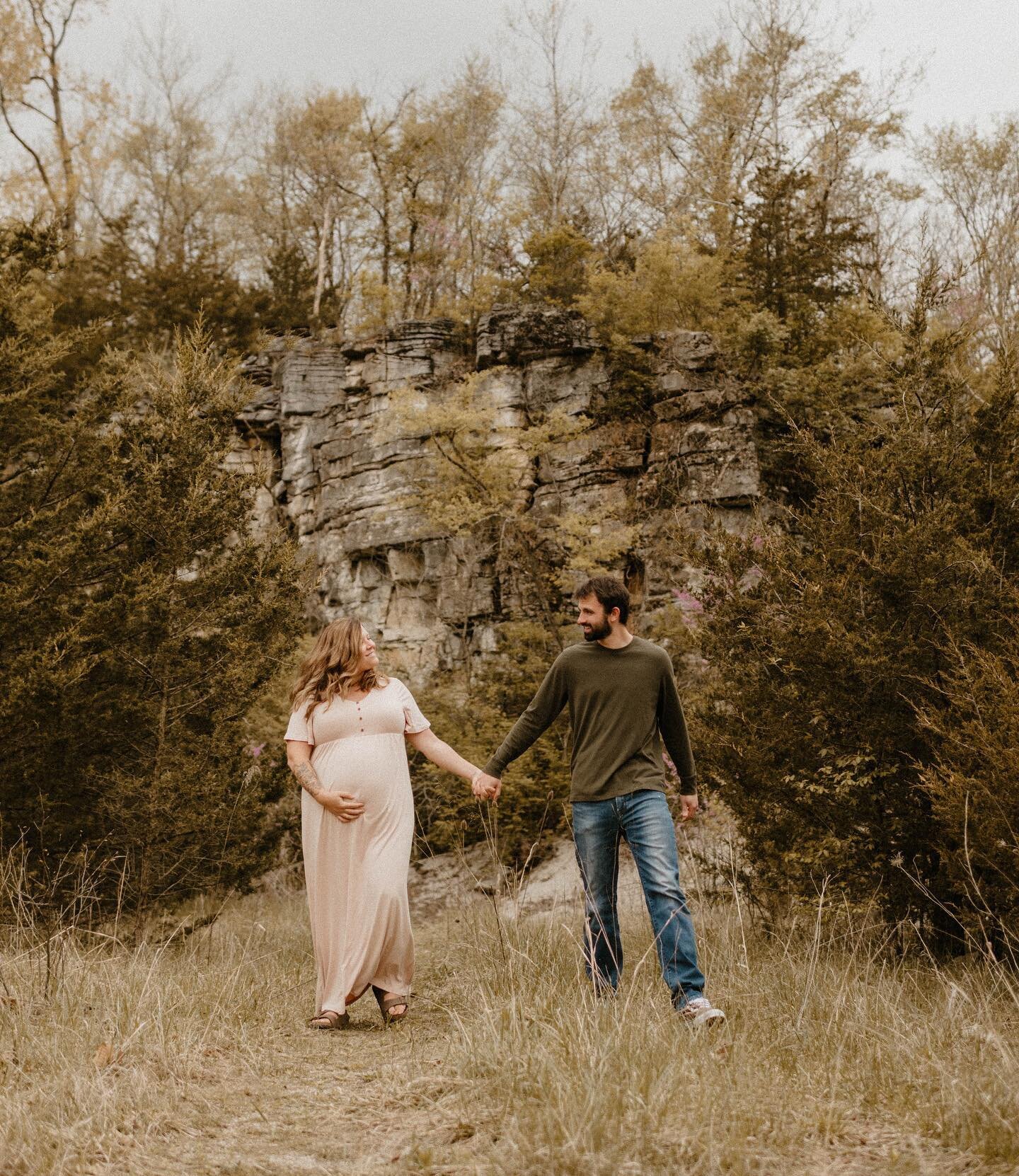 My best friend is having a babyyy 🥹
.
.
We&rsquo;ve been talking about checking out the @depauwnaturepark for about a year now so what better time to do it than for maternity photos?!
.
.
I always think Greencastle seems like such a trek, but in all