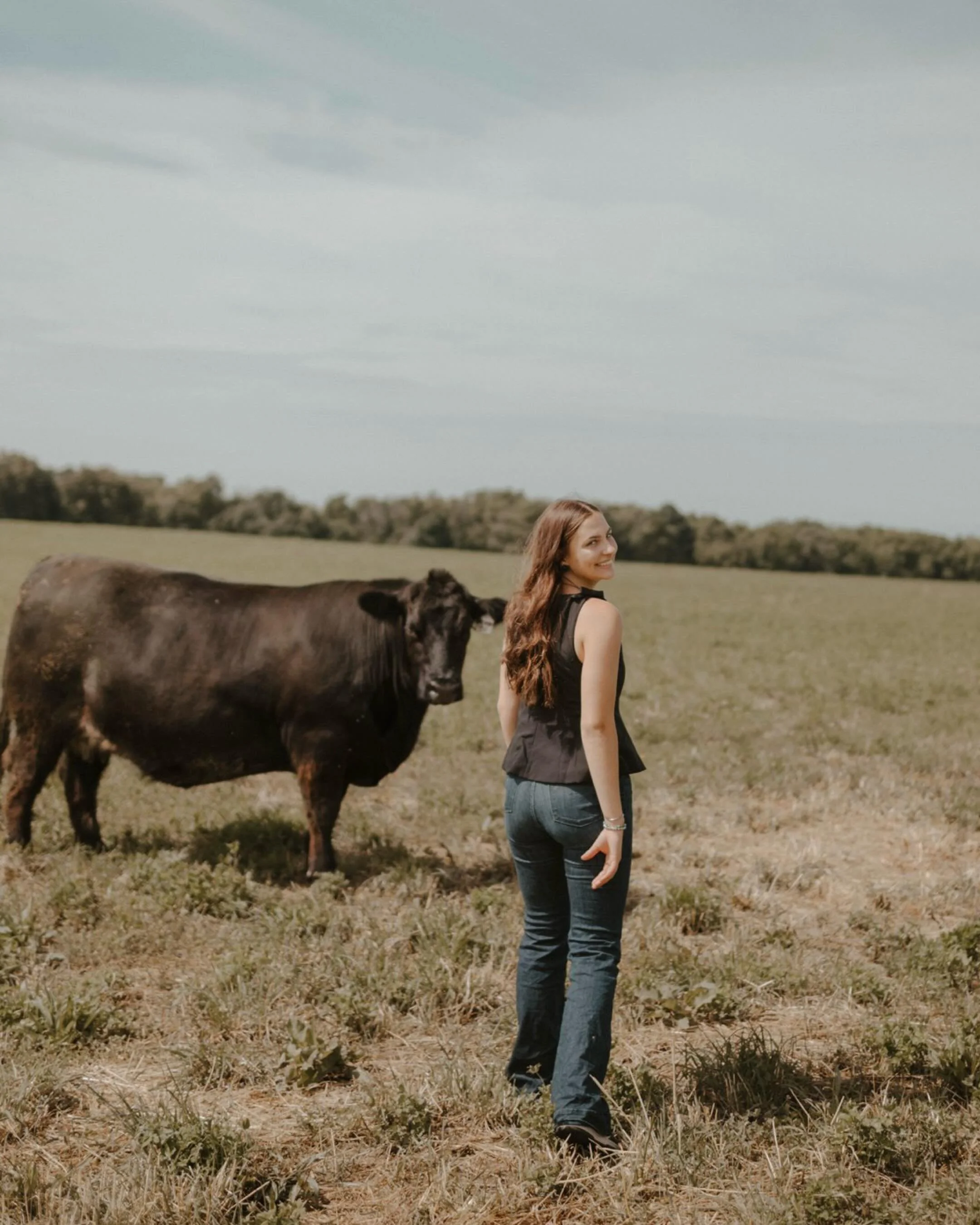Claire is my first senior for this class of 2027. 💖
.
.
I love, love, love senior pictures. They&rsquo;re perhaps one of my favorite types of sessions because you get to literally hang out + try to capture images that portray what that specific seni