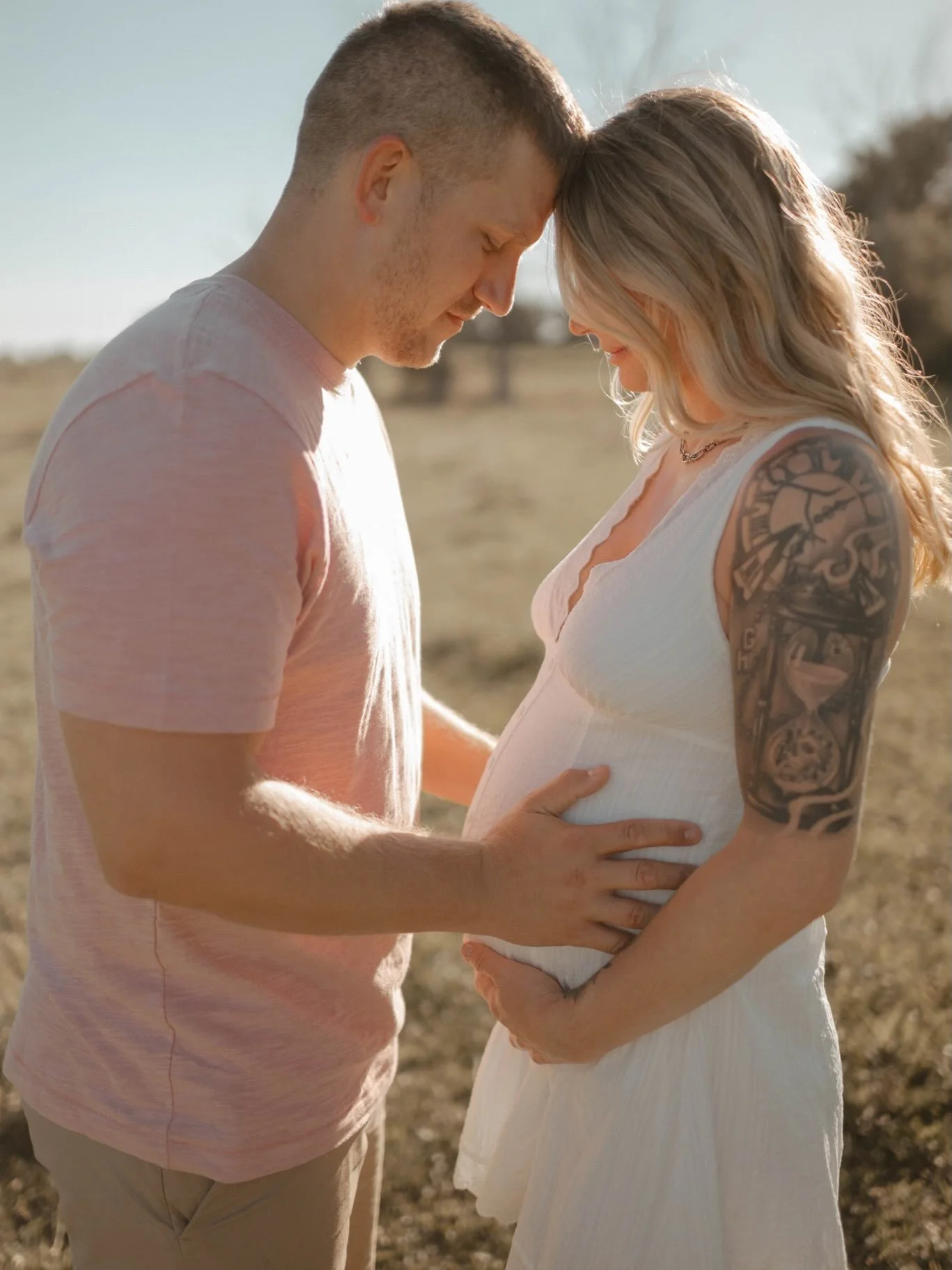 Little Miss Everlee made her arrival back in July, but these two kept her arrival under wraps until she actually made her entrance into the world so I&rsquo;m just now swiveling back around to share! 📷🤰🏼💕