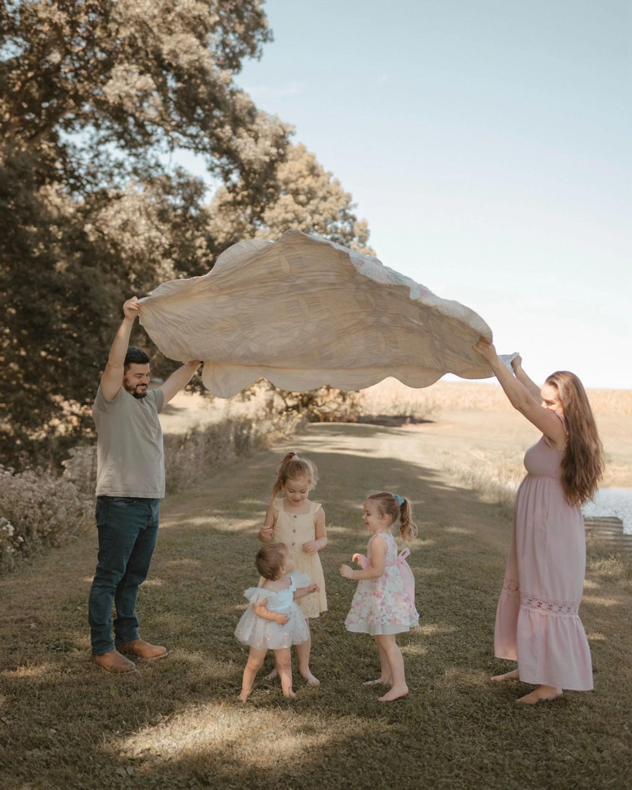 💕💕💕 hard to believe is been a hot second since I did Kaity + Matt&rsquo;s wedding and look at them now! Three beautiful little girls who most certainly love each other! 🥹📷