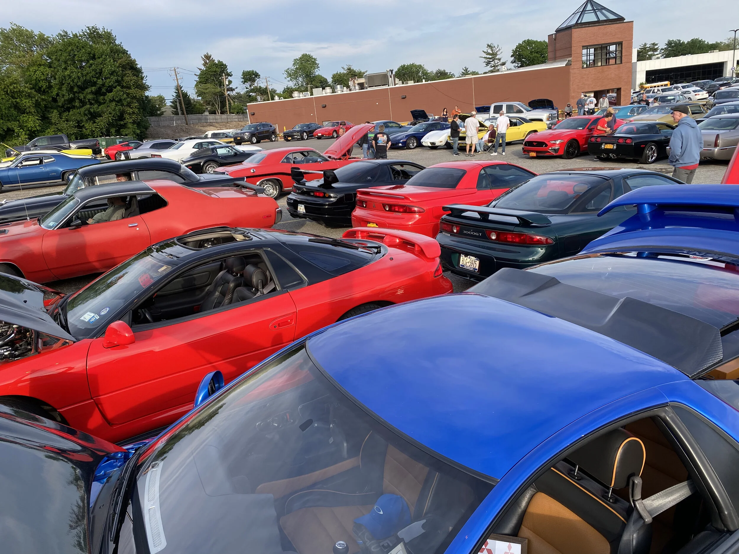 Milleridge Inn Carshow