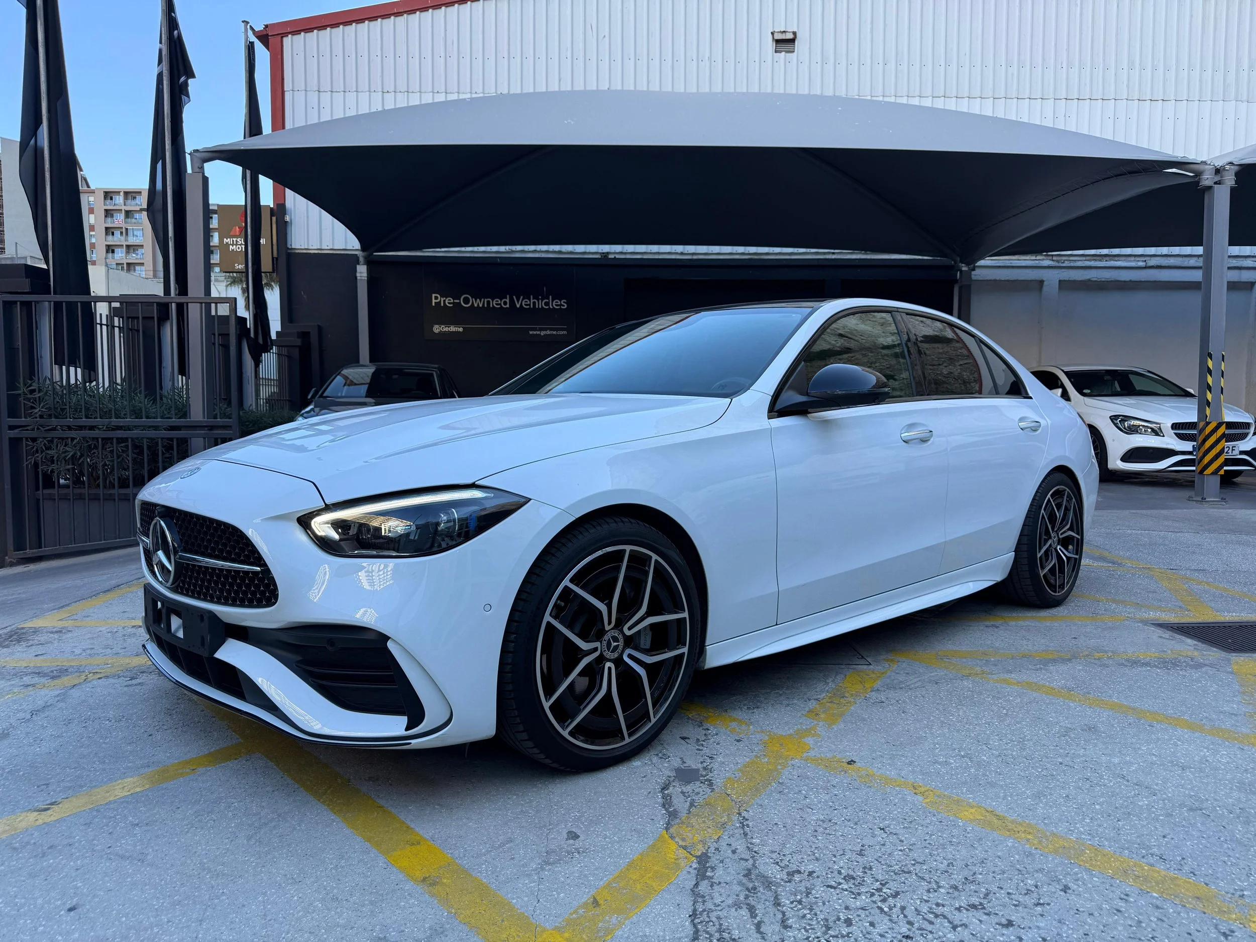 Mercedes Benz - C200