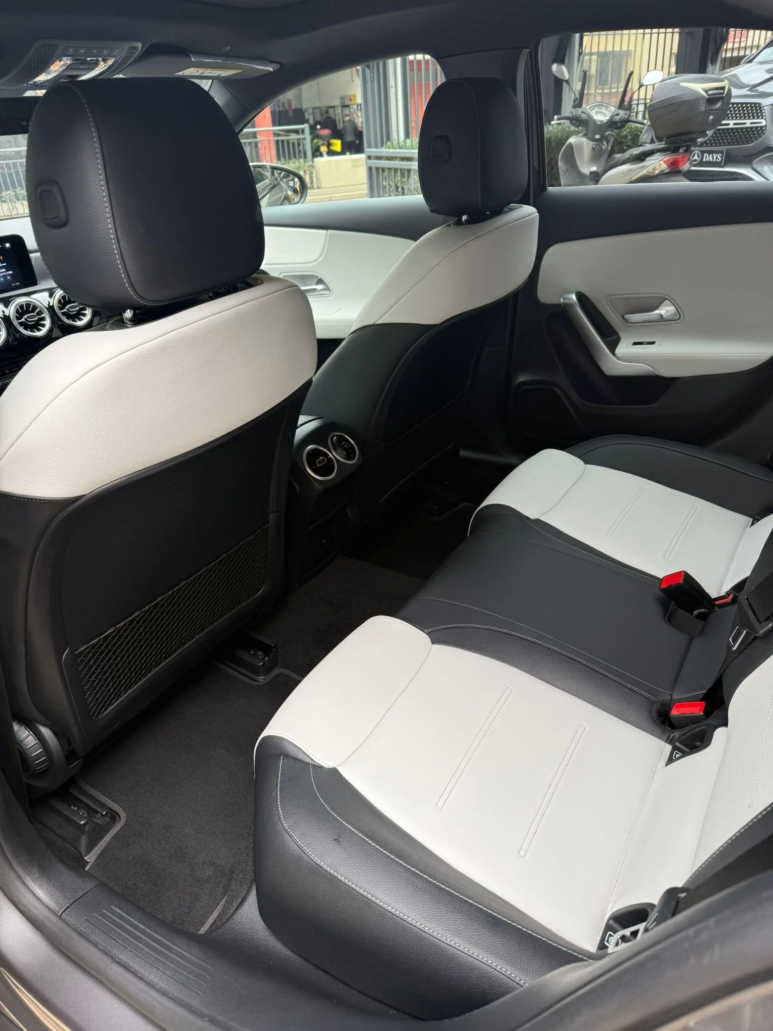 WhatsApp Image 2025-12-08 at 10.16.20 (1).jpeg