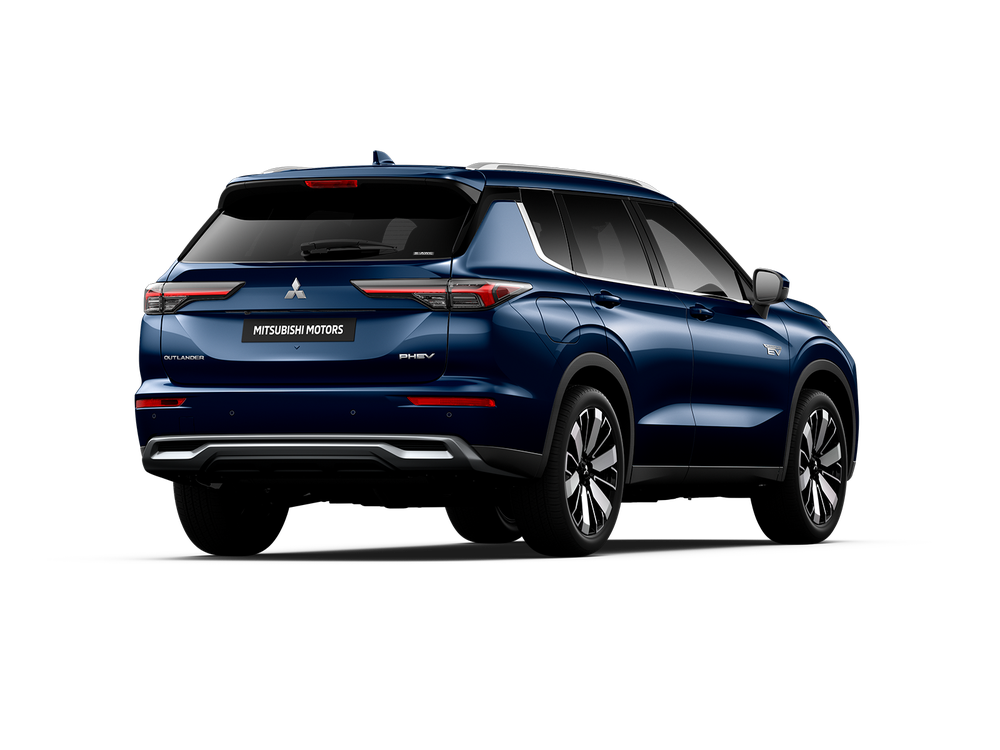 D14_315_25OutlanderPHEV-03_Rear_R1.png.png