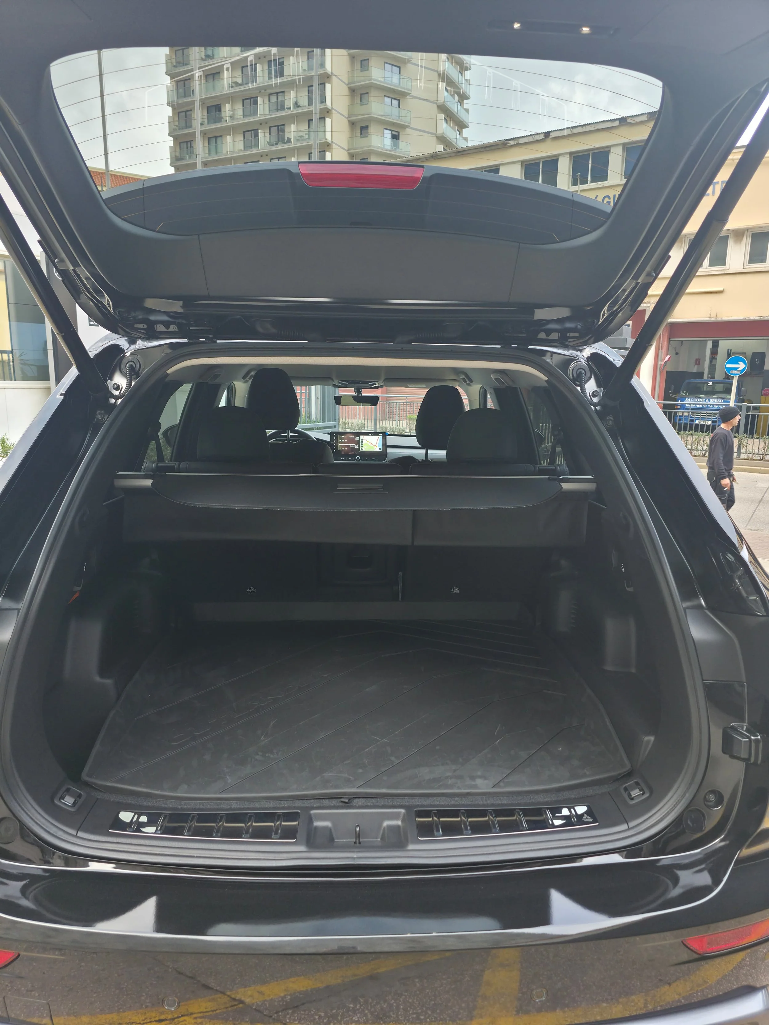 WhatsApp Image 2025-12-15 at 16.08.37 (1).jpeg