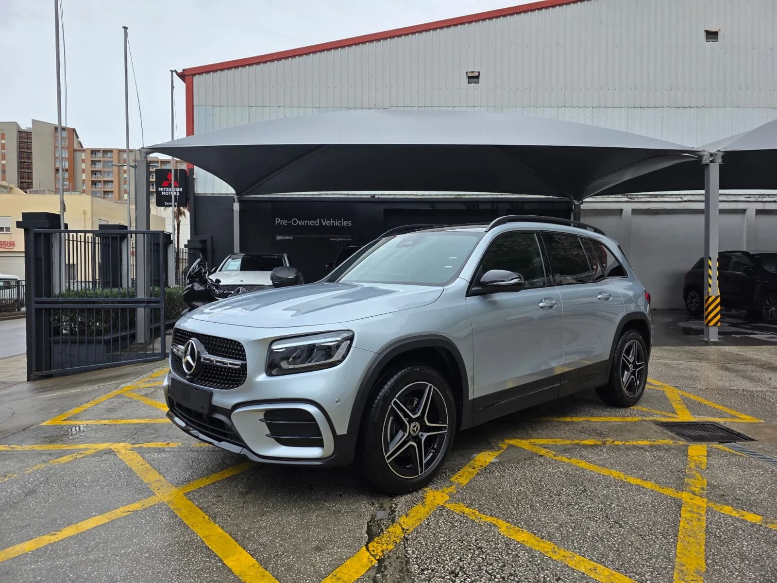 Mercedes-Benz - GLB 200 - N3449