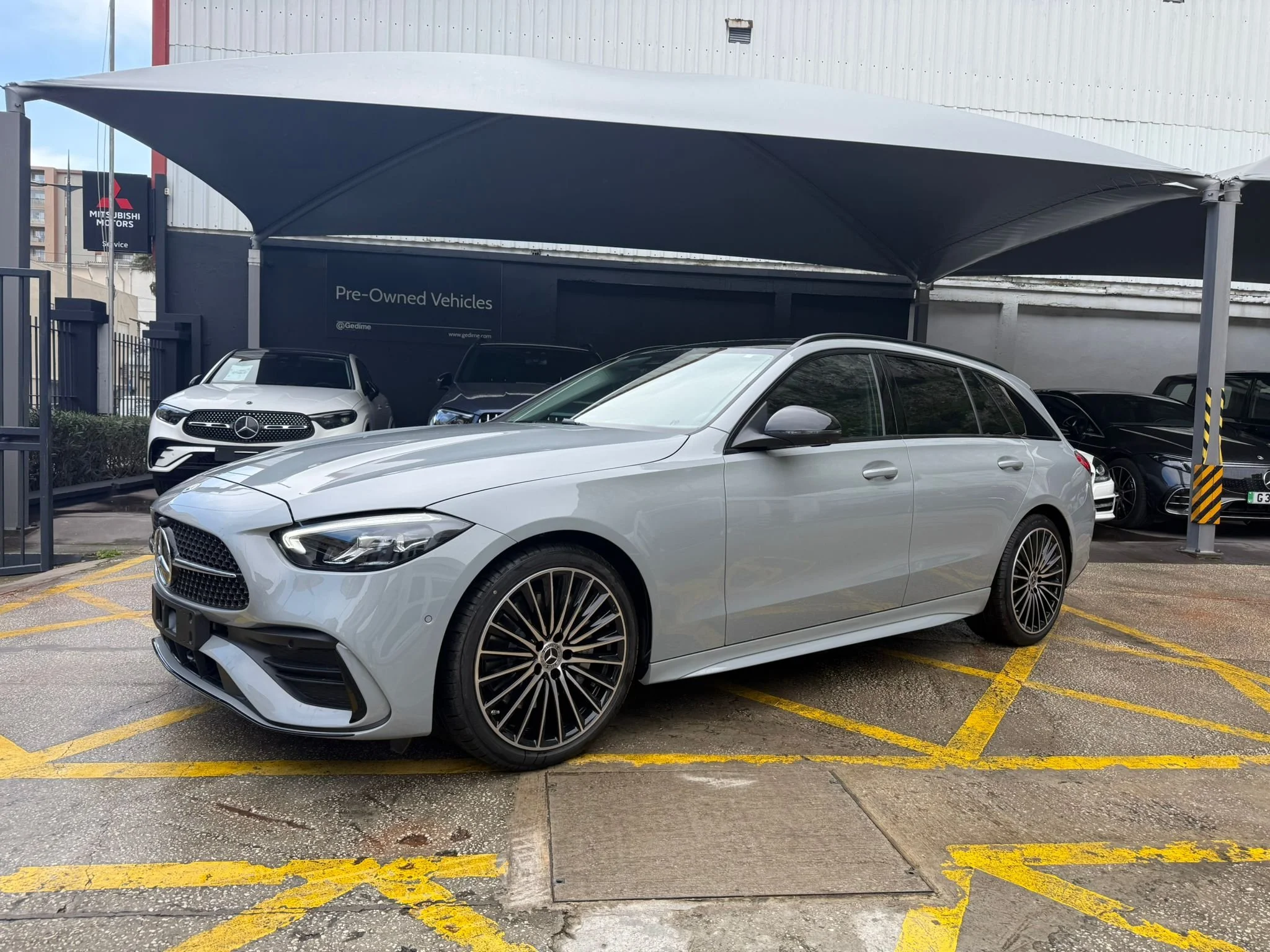 Mercedes-Benz -  C 200 ESTATE