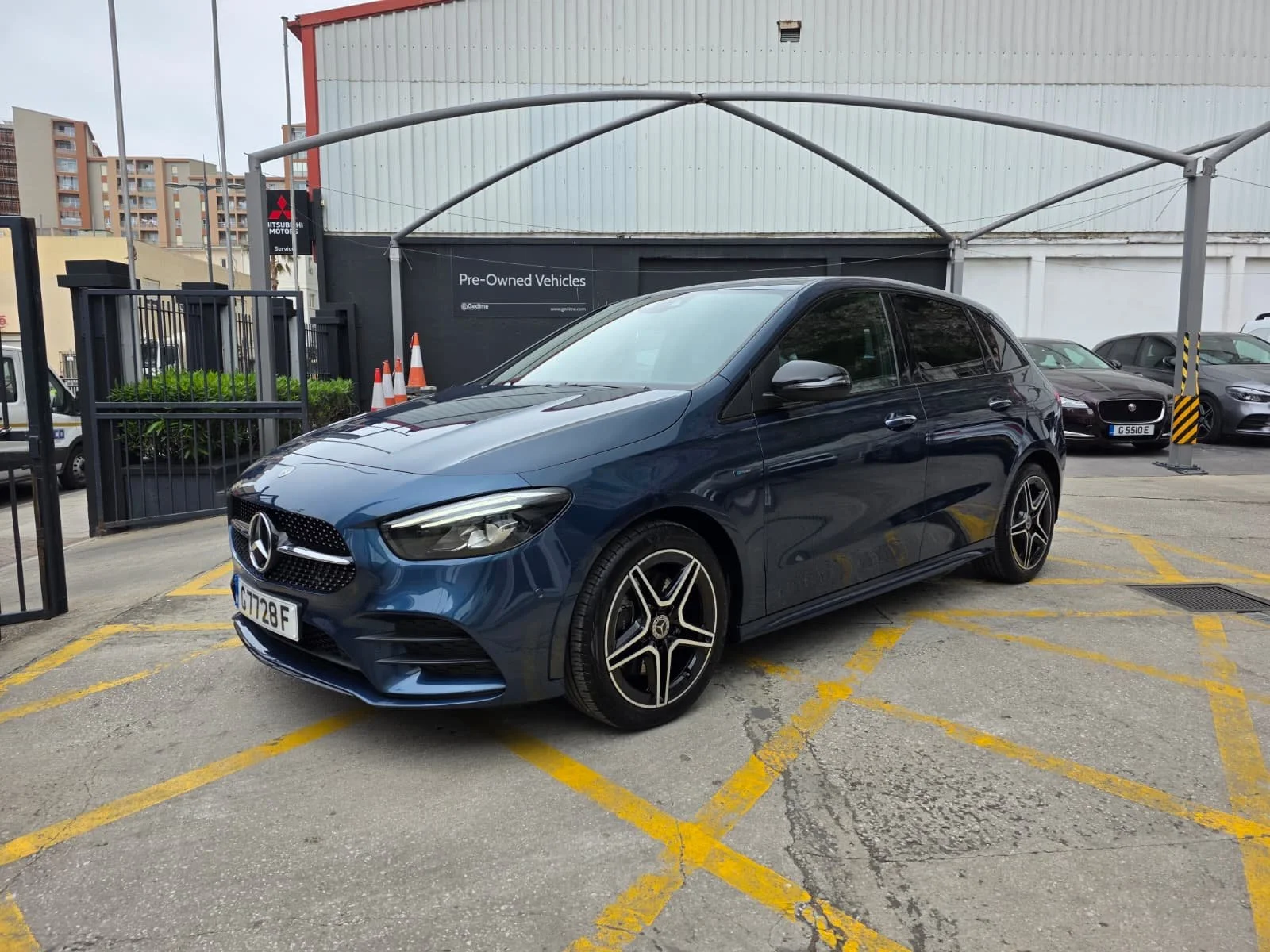 Mercedes Benz - B250e 