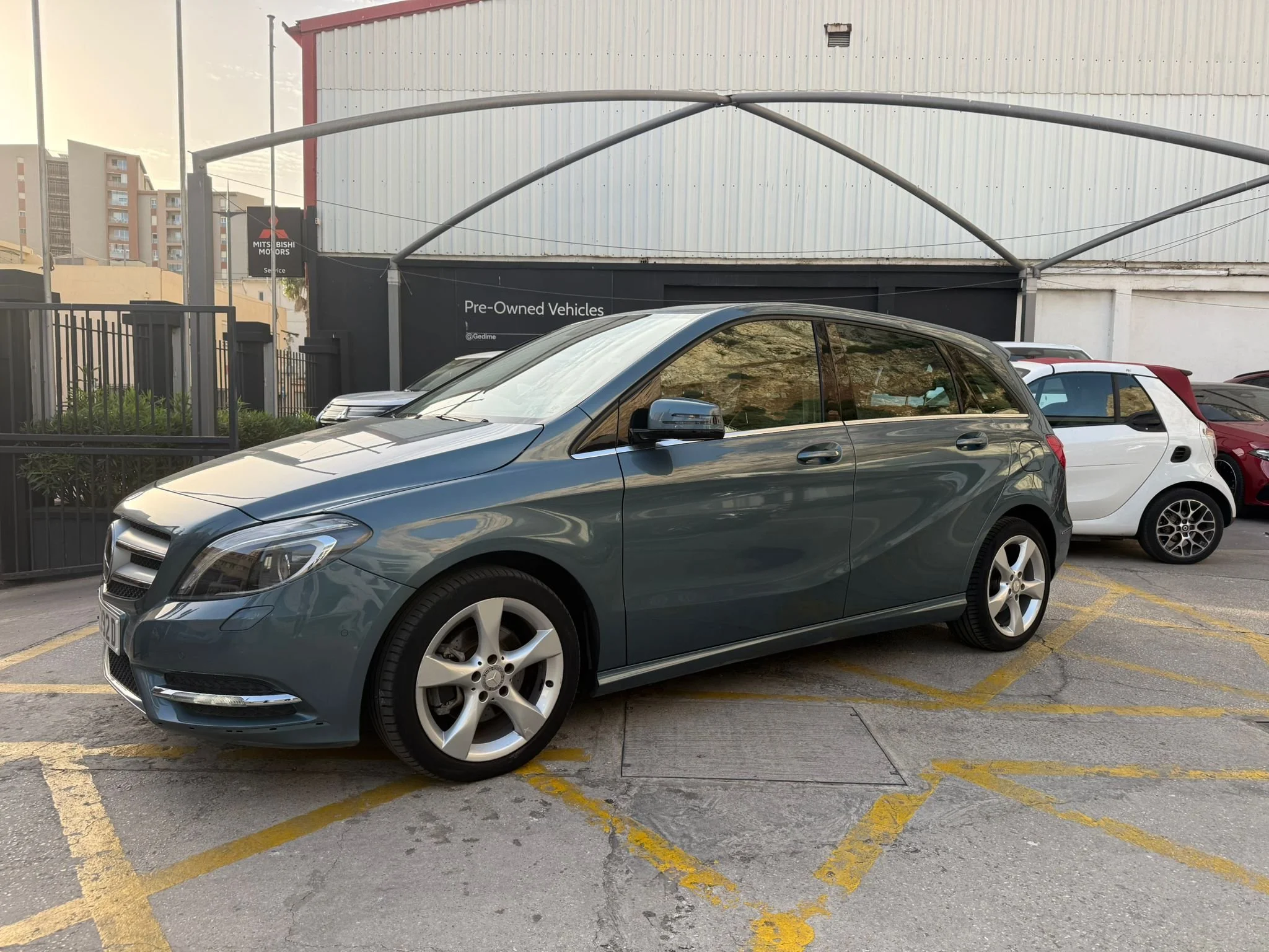 Mercedes-Benz B180d