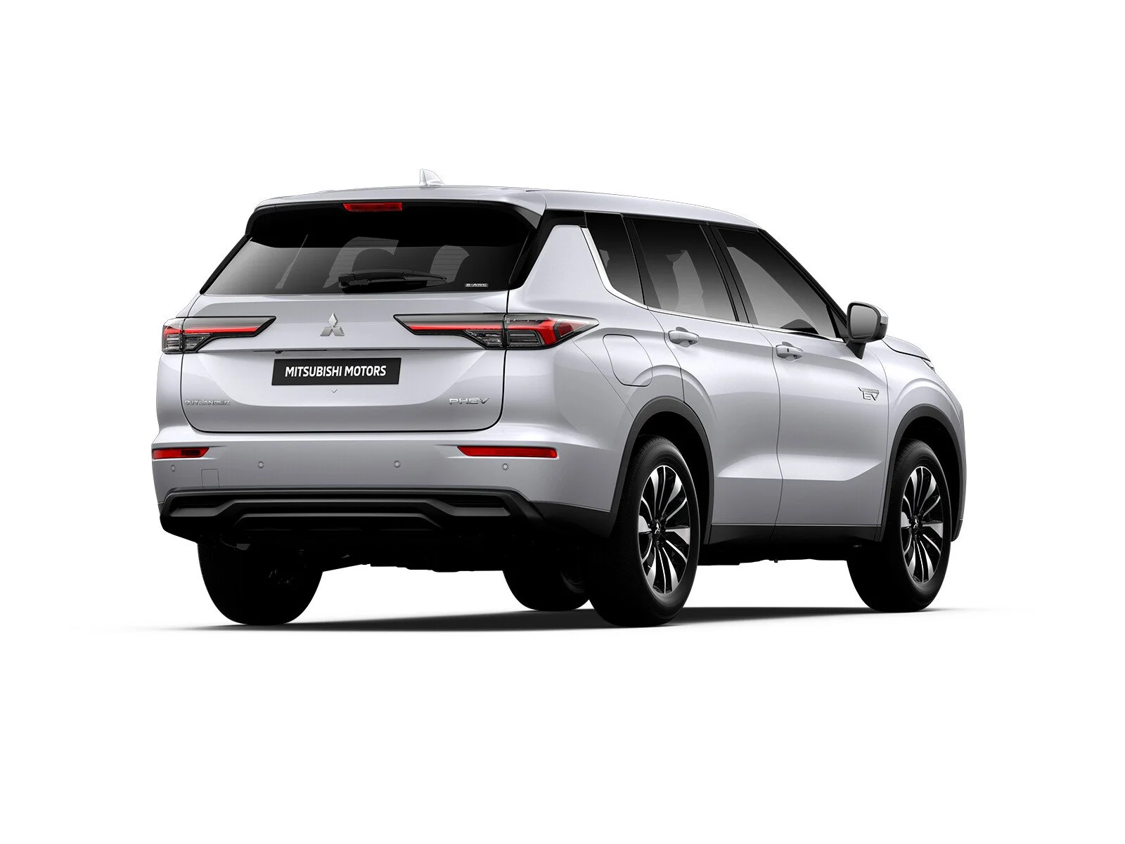 W85_315_25OutlanderPHEV-A02_Rear_R1.jpg