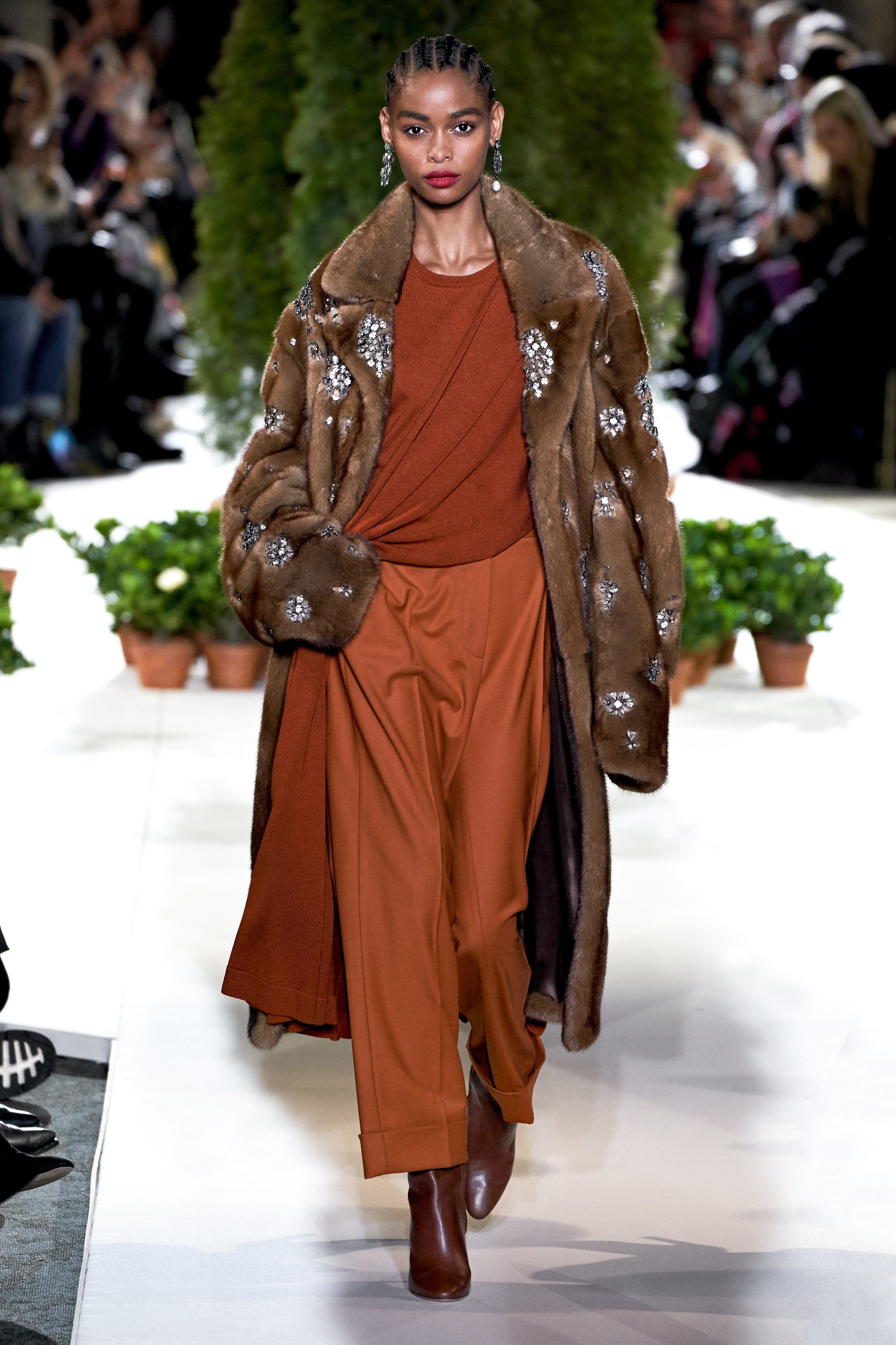 BLÉSNYA MINHER walking for OSCAR DE LA RENTA Fall 2019 NYFW