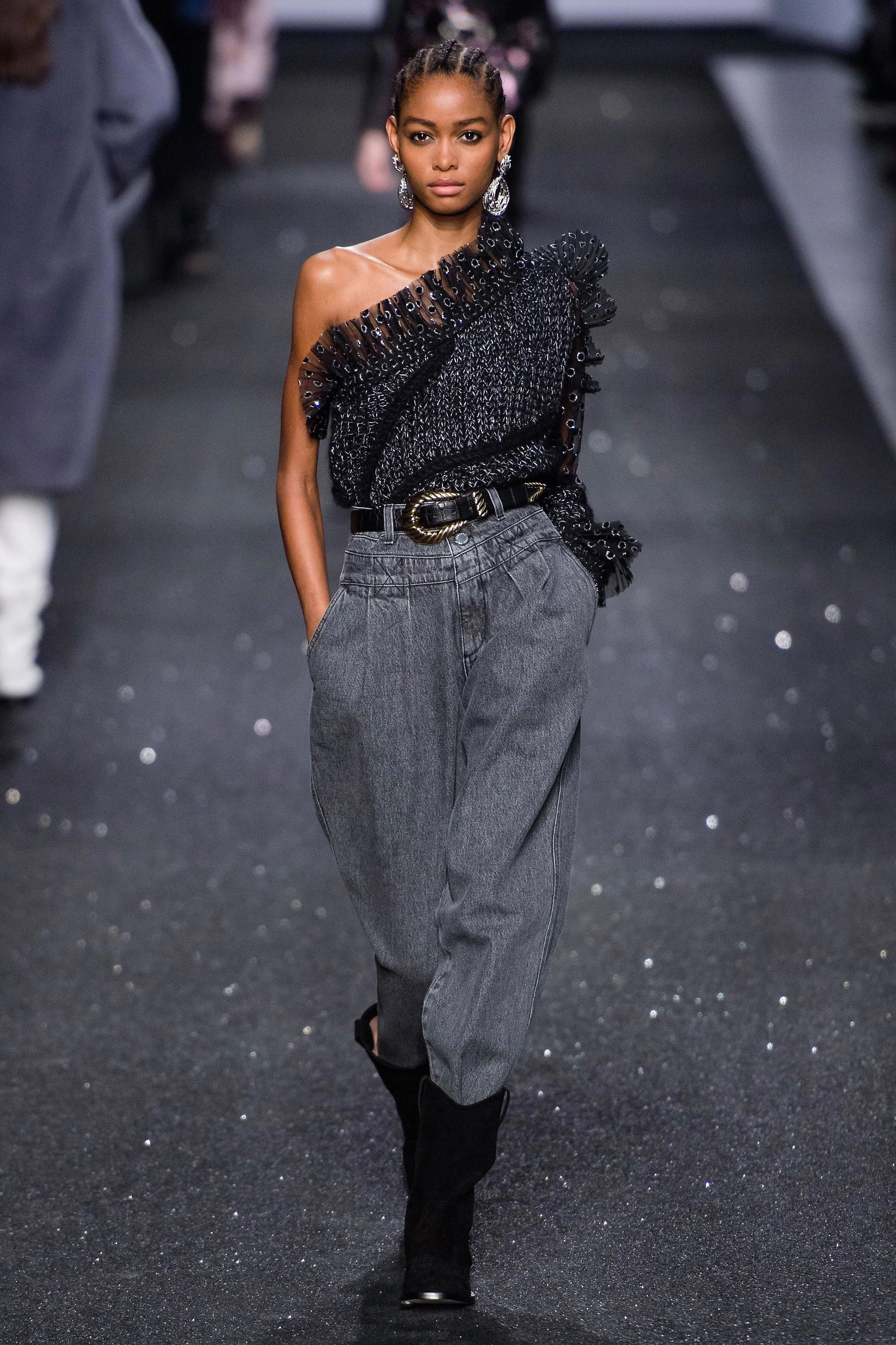 BLÉSNYA MINHER walking for ALBERTA FERRETTI Fall 2019 MFW