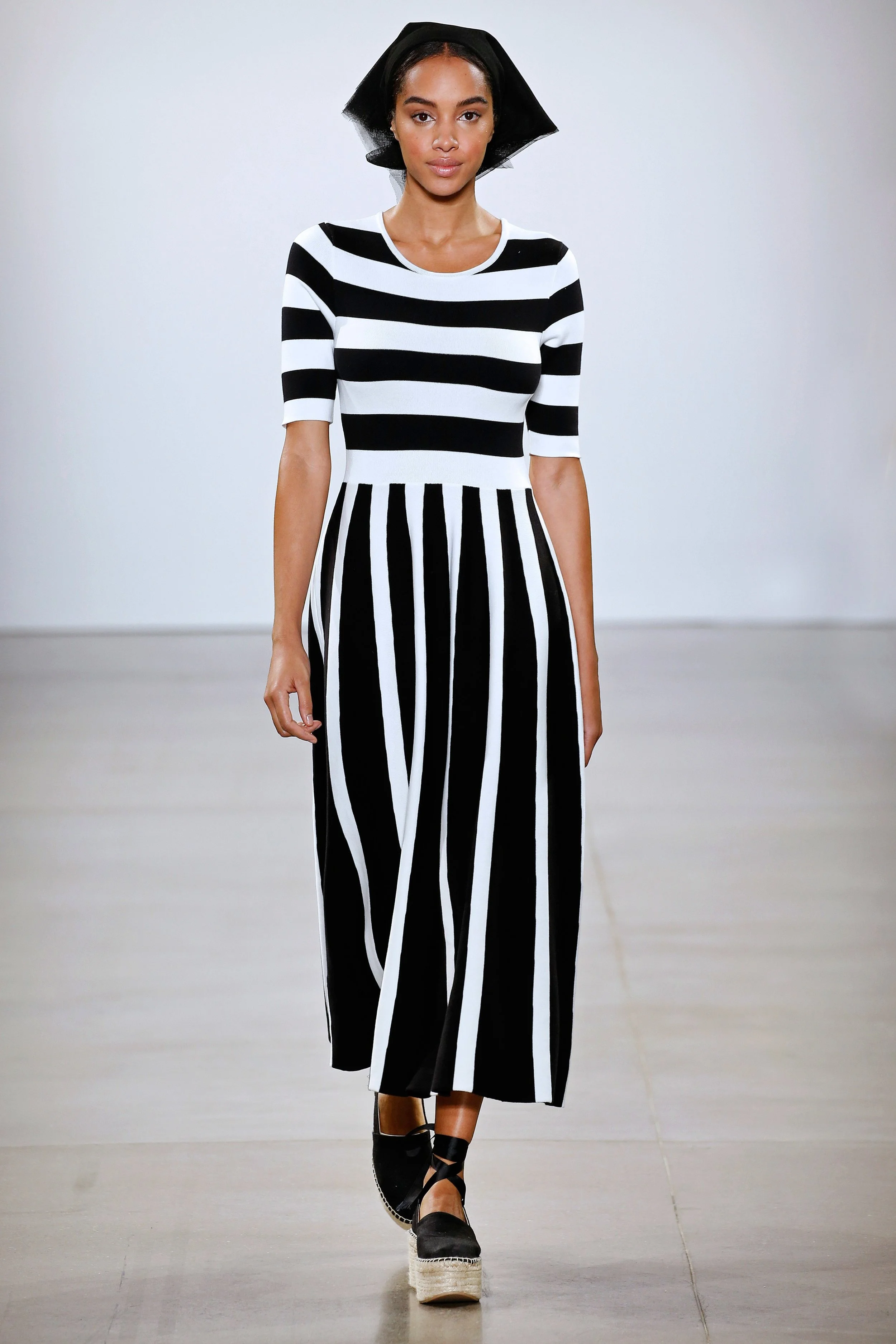 ElLSA BALDAIA walking for CHOCHENG Spring Summer 2020 NYFW