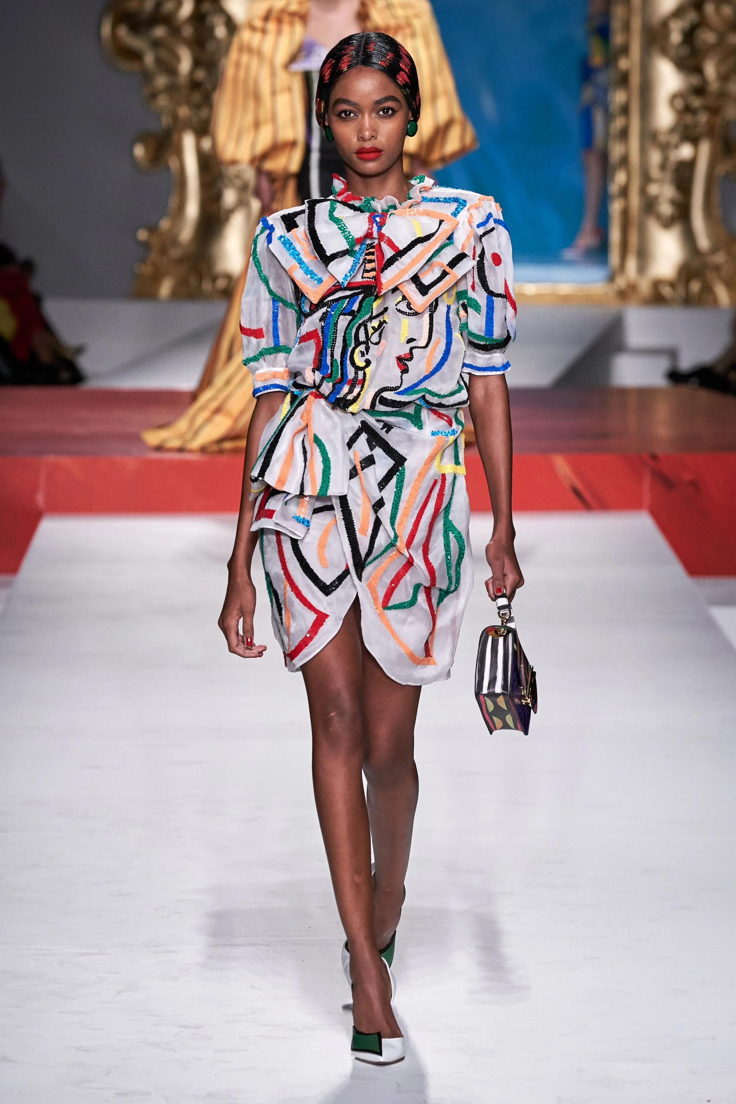 Moschino.jpg