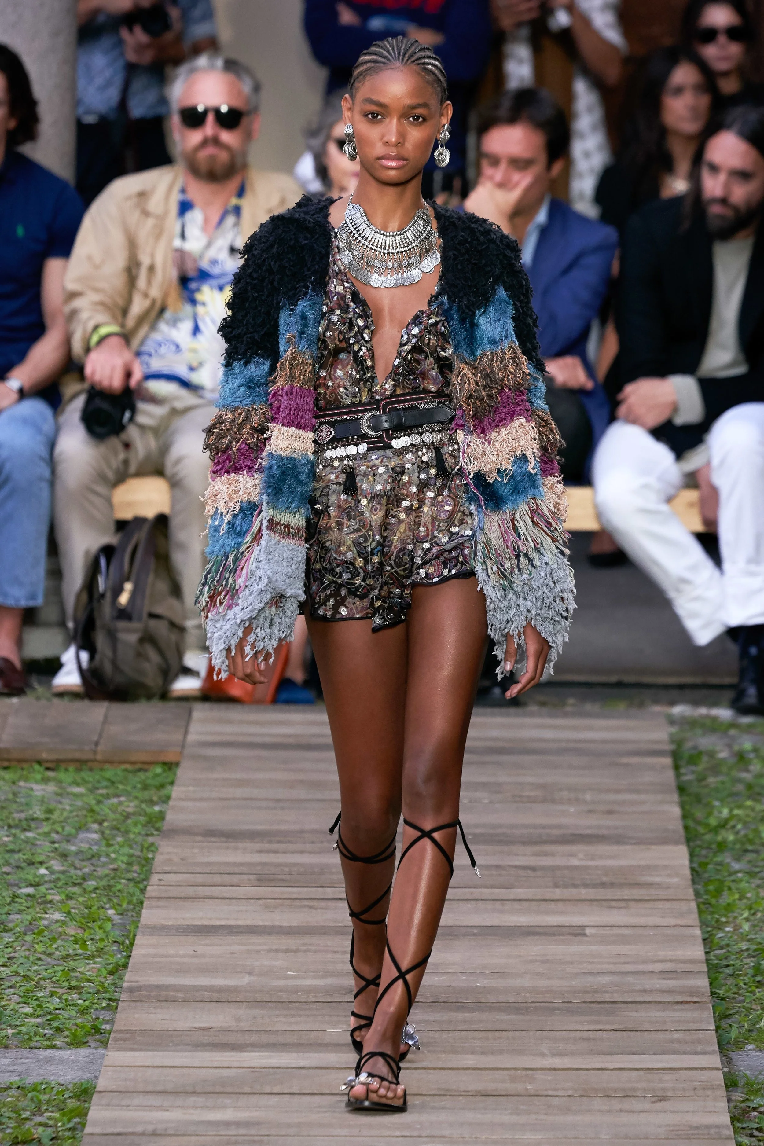 BLÉSNYA MINHER walking for ETRO Spring Summer 2020 MFW