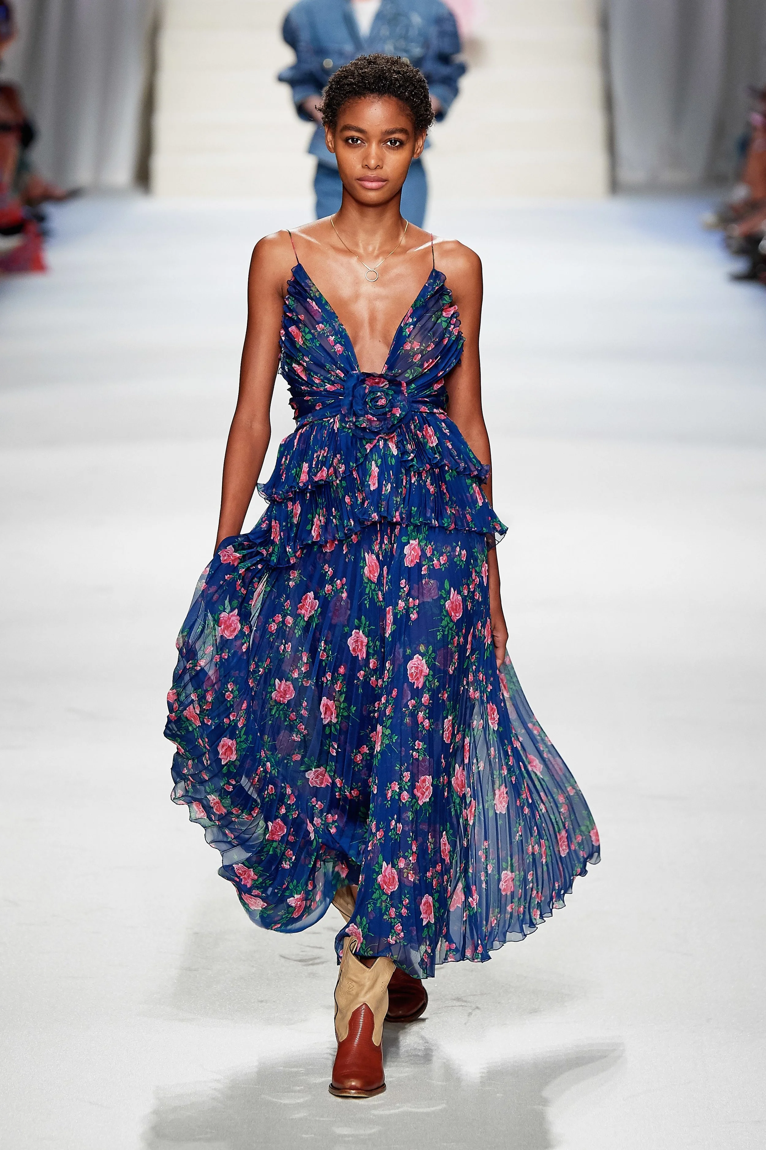 BLÉSNYA MINHER walking for PHILOSOPHY DI LORENZO SERAFINI Spring Summer 2020 MFW