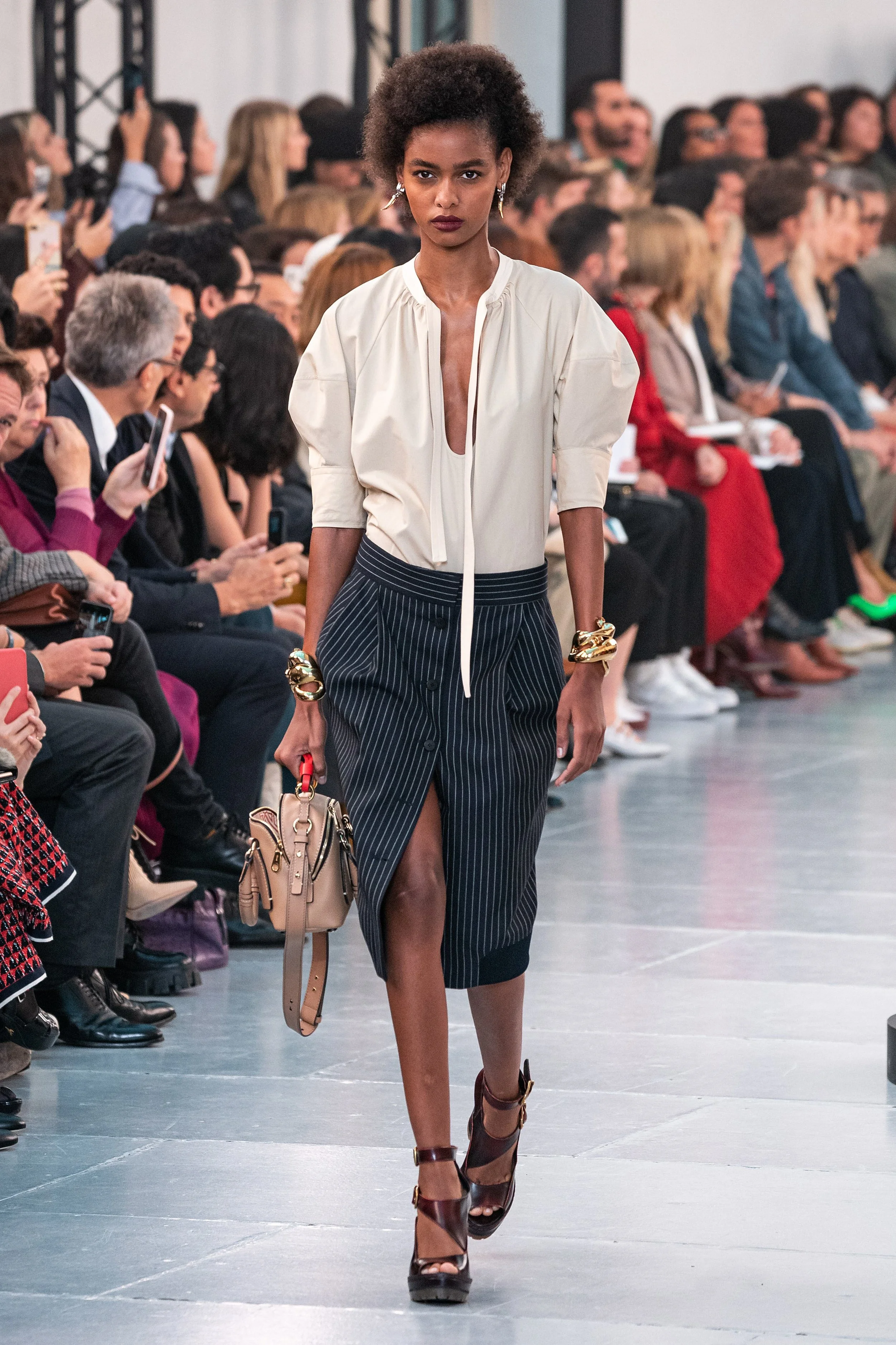 BLÉSNYA MINHER walking for CHLOE Spring Summer 2020 PFW
