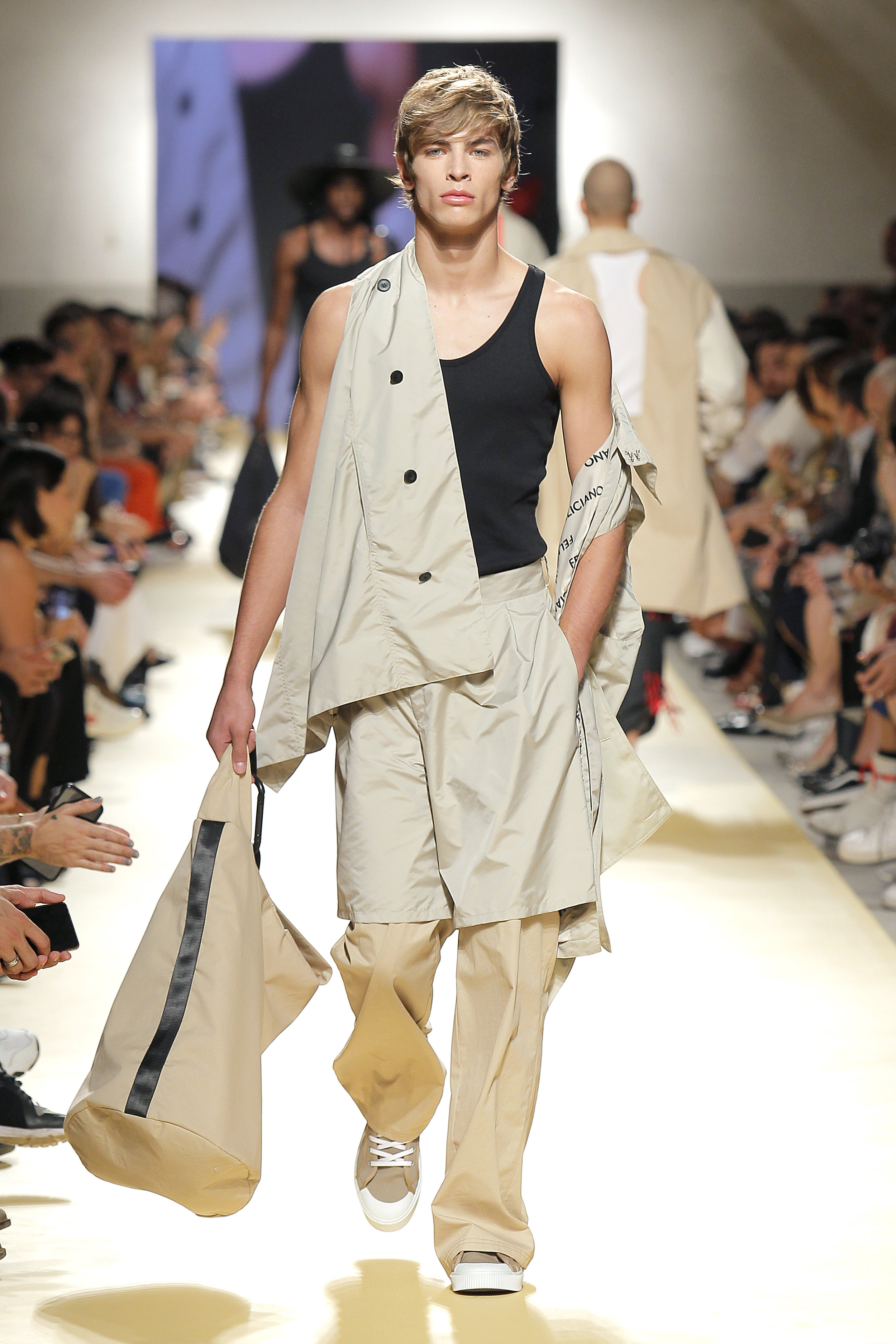 MARTIM CANAVARRO walking for Feliciano/Sangue Novo Spring Summer 2020 ModaLisboa