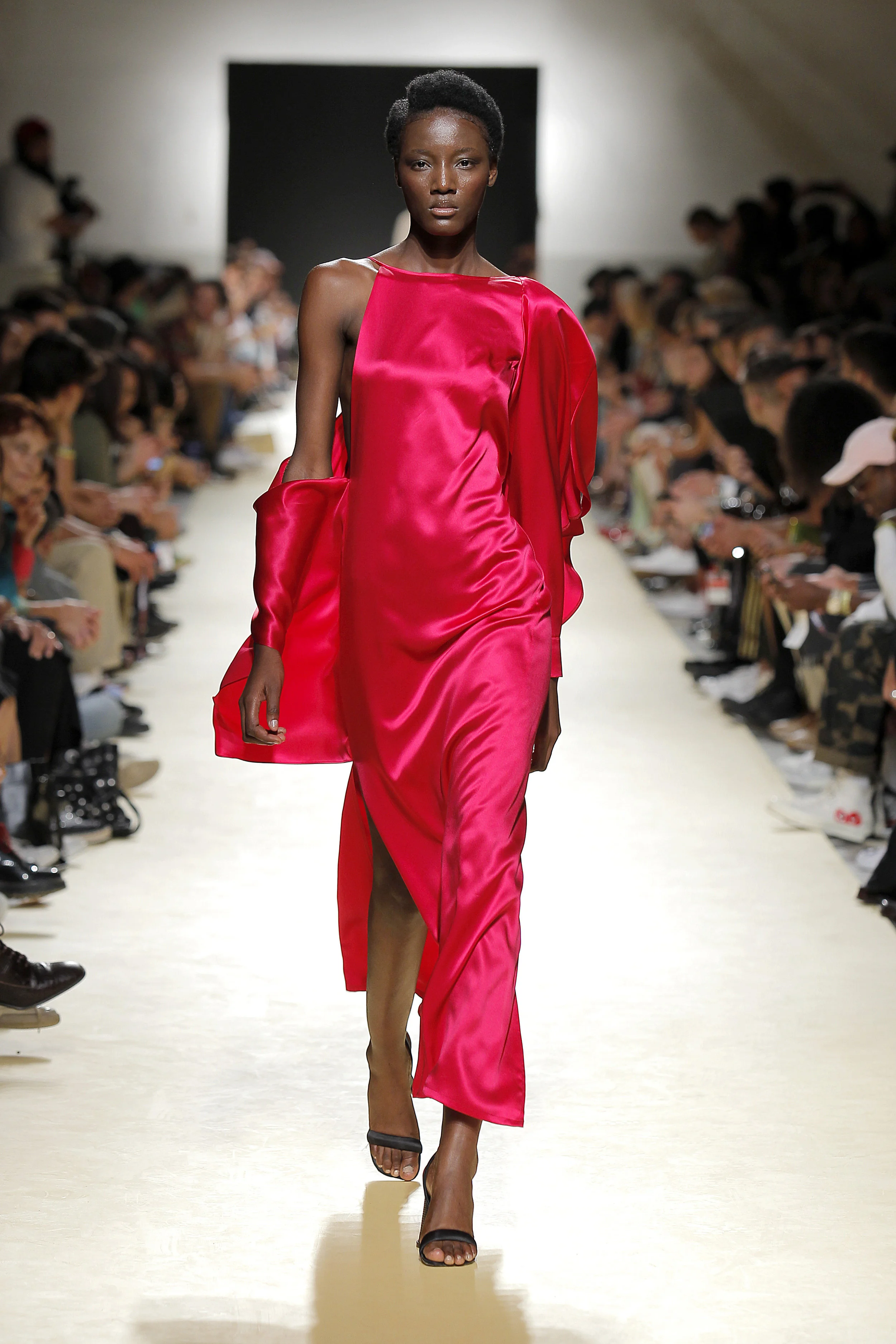 SOMPA ANTÓNIO Closing KOLOVRAT and walking for Aleksandar Protic Spring Summer 2020 ModaLisboa