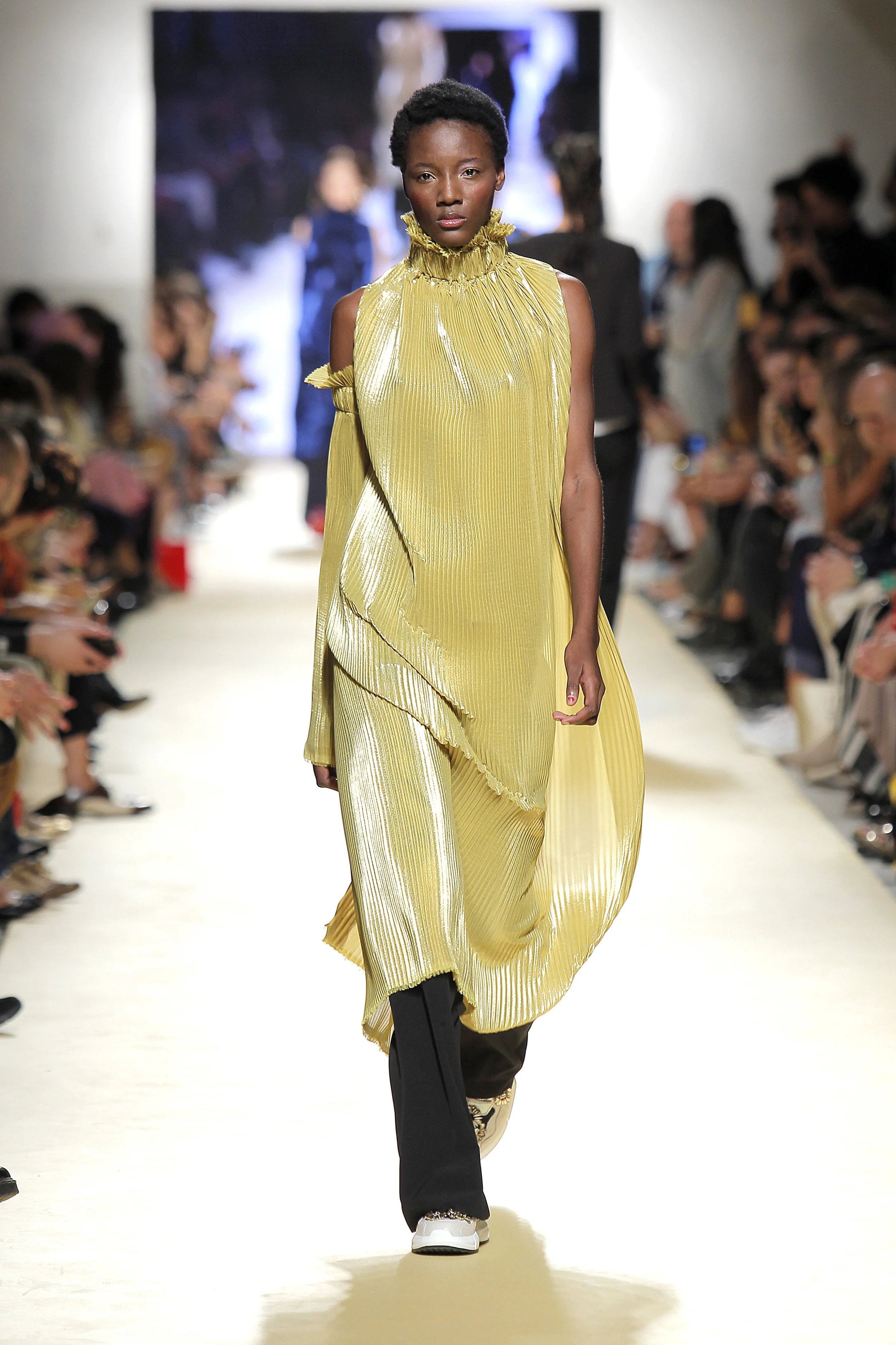SOMPA ANTÓNIO walking for RICARDO PRETO &amp; DINO ALVES Spring Summer 2020 ModaLisboa