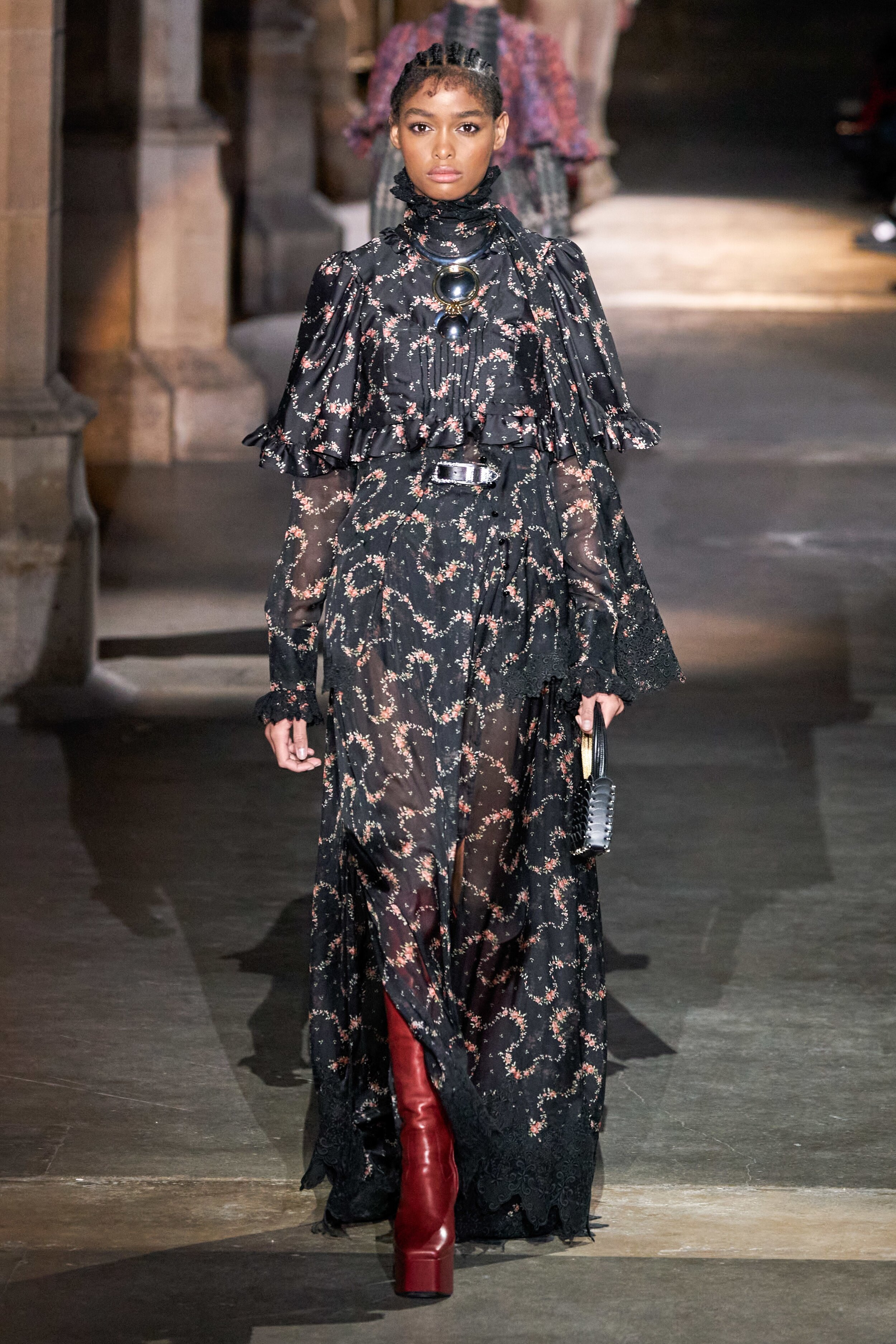 BLÉSNYA MINHER walking for PACO RABANNE Fall Winter 2020 PFW